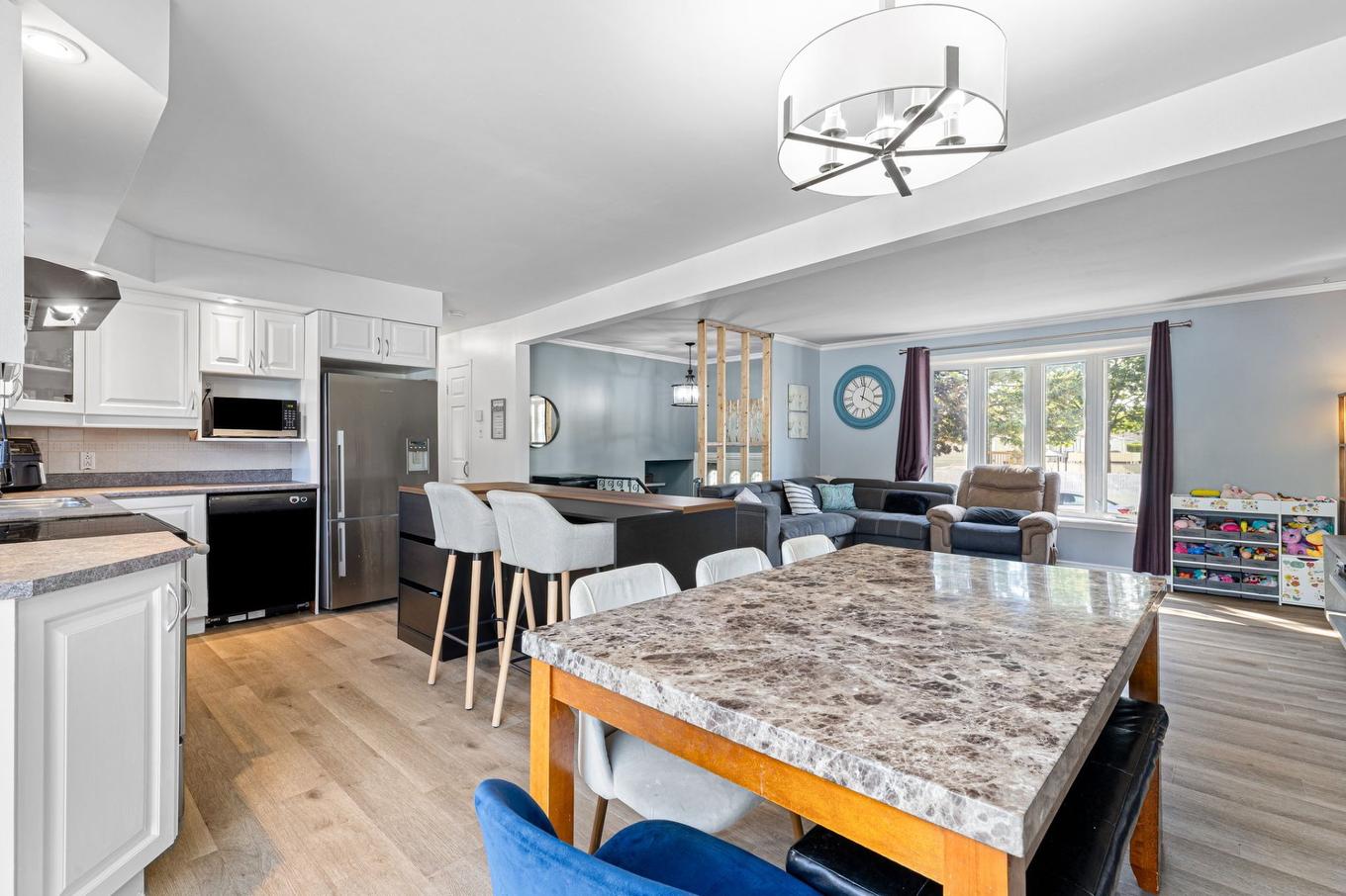 Dining room - 2335 Rue Blain, Varennes, QC - Indoor