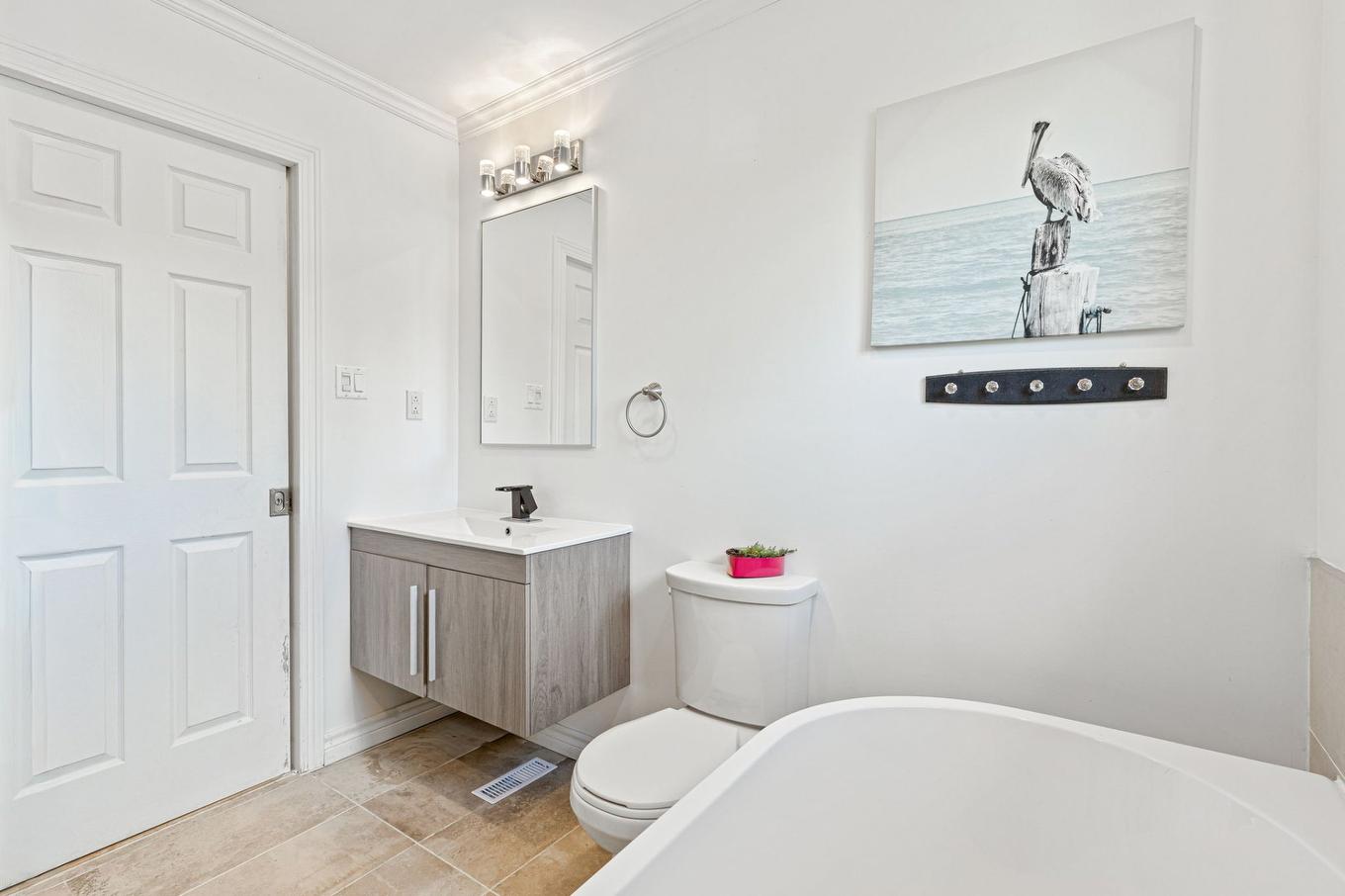 Bathroom - 2335 Rue Blain, Varennes, QC - Indoor Photo Showing Bathroom