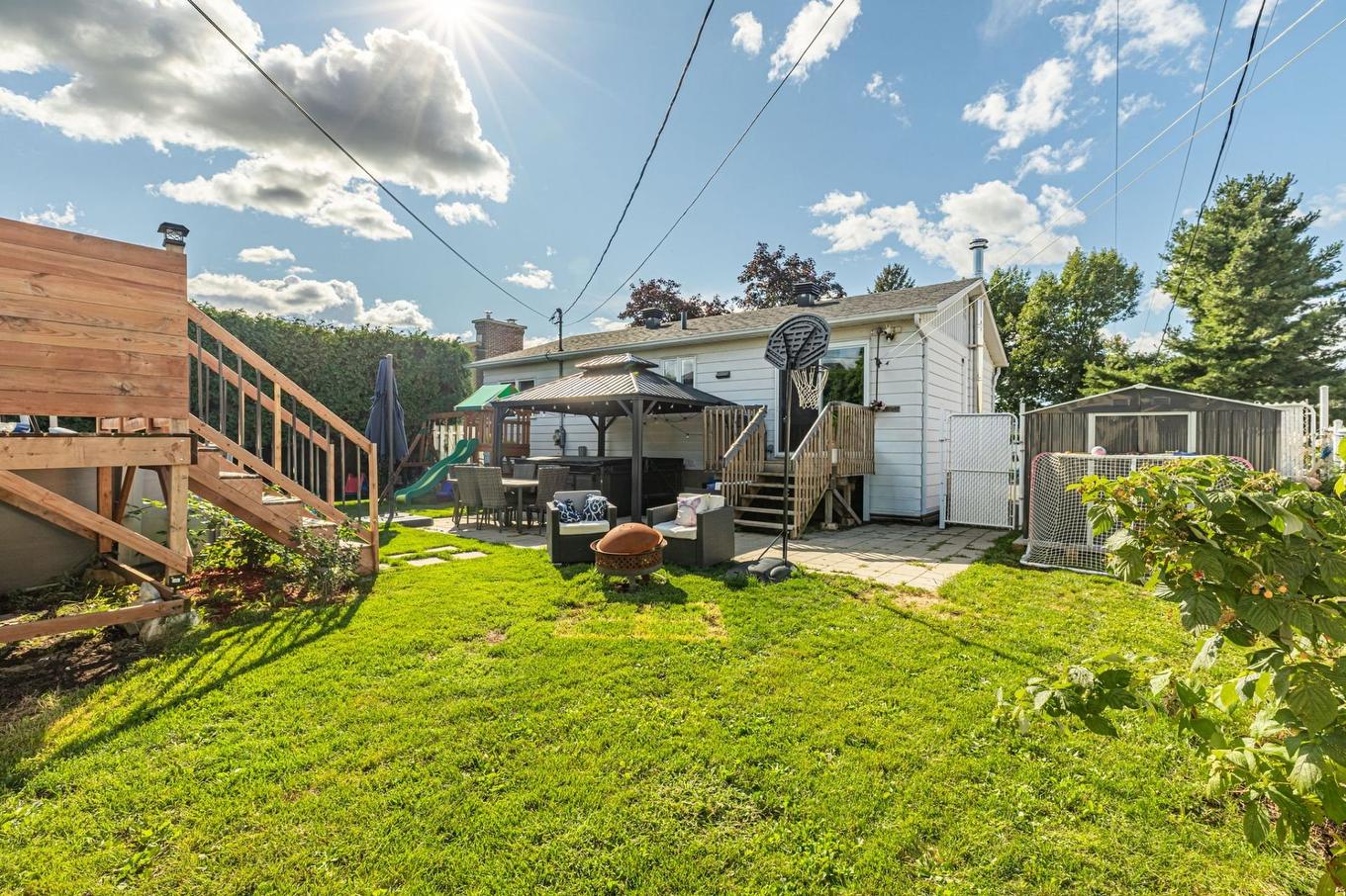 Backyard - 2335 Rue Blain, Varennes, QC - Outdoor