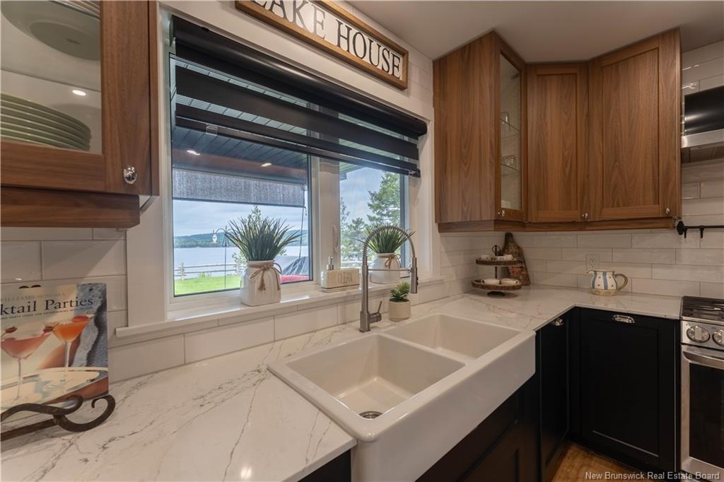 15 Bluff Rd, Utopia, NB