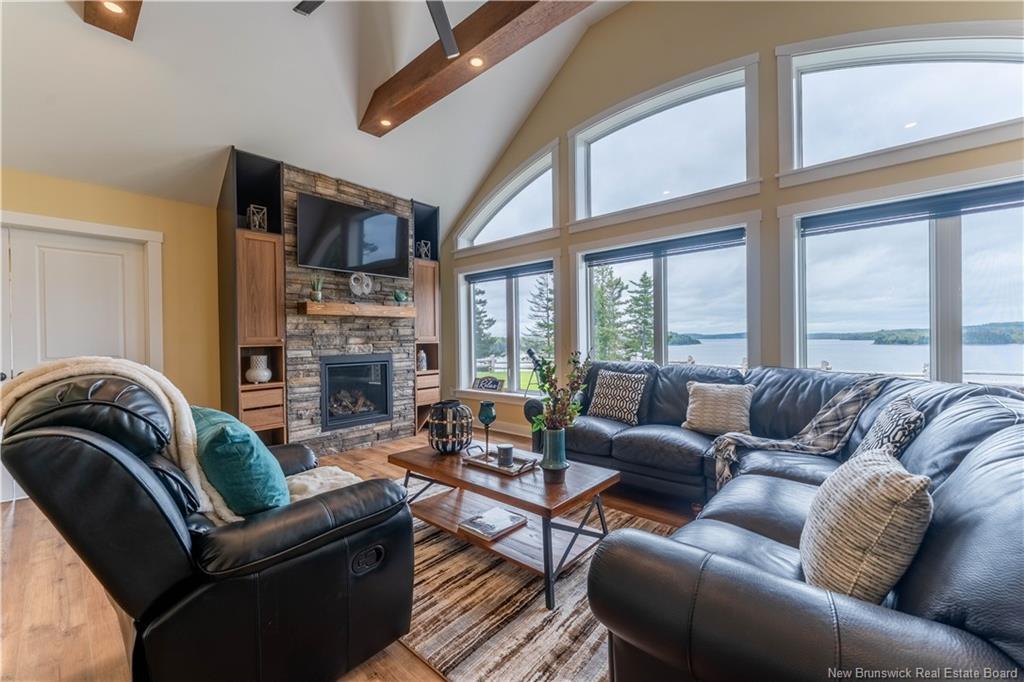 15 Bluff Rd, Utopia, NB