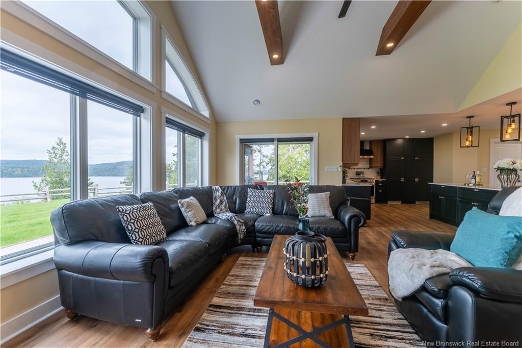 15 Bluff Rd, Utopia, NB