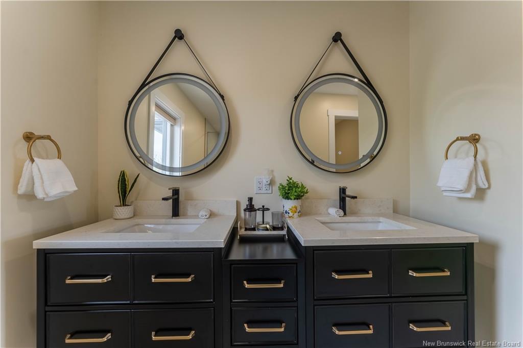 15 Bluff Rd, Utopia, NB