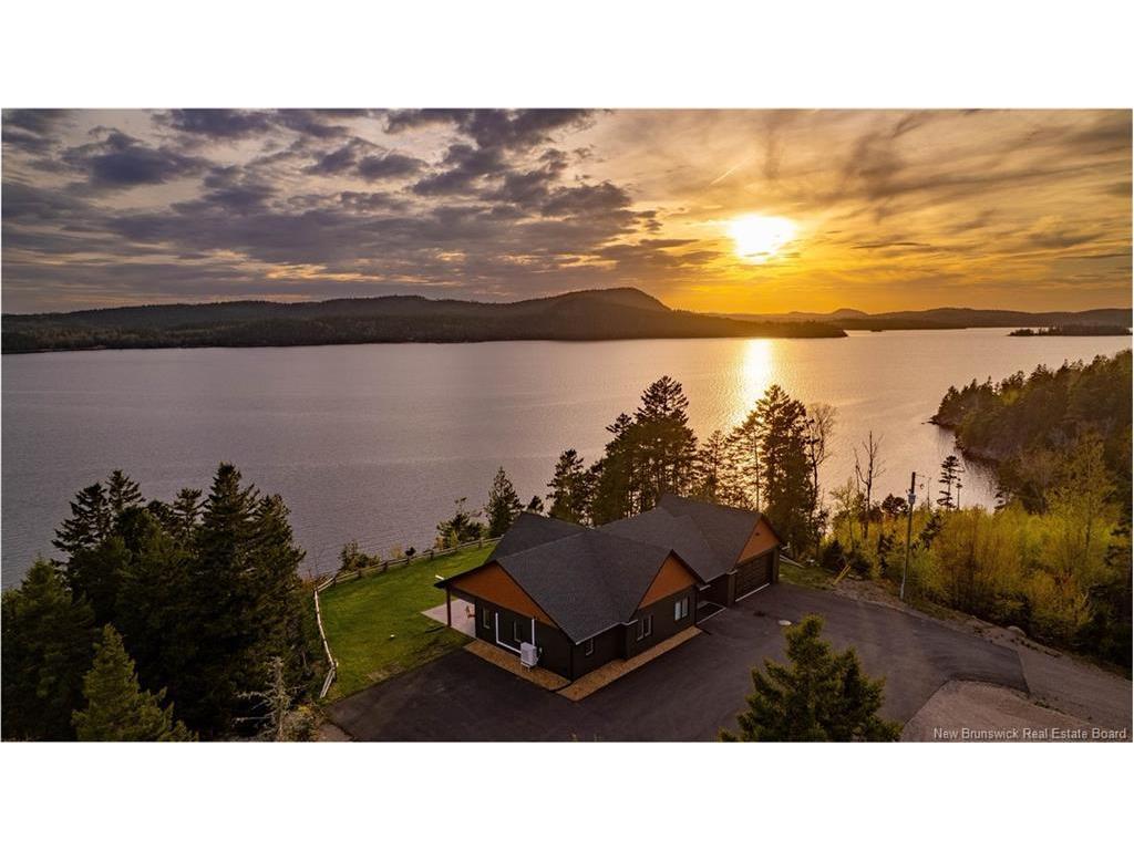 15 Bluff Rd, Utopia, NB