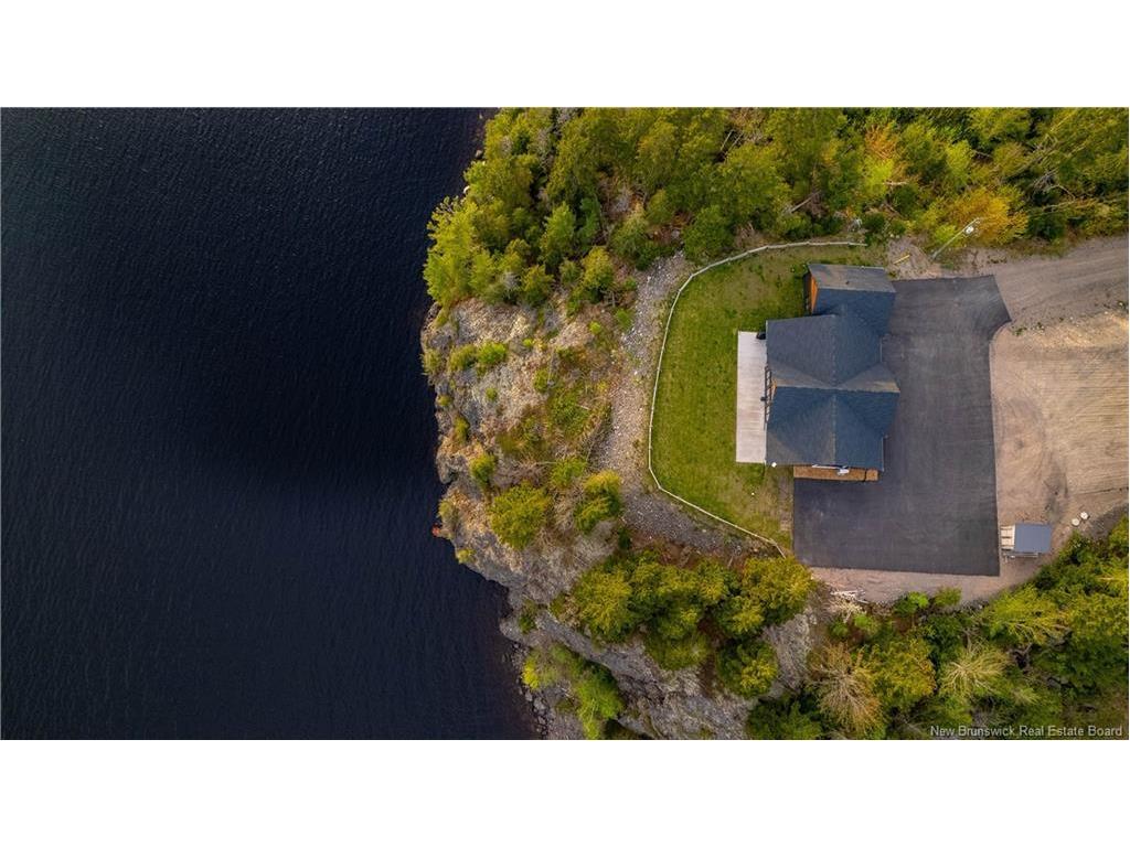 15 Bluff Rd, Utopia, NB