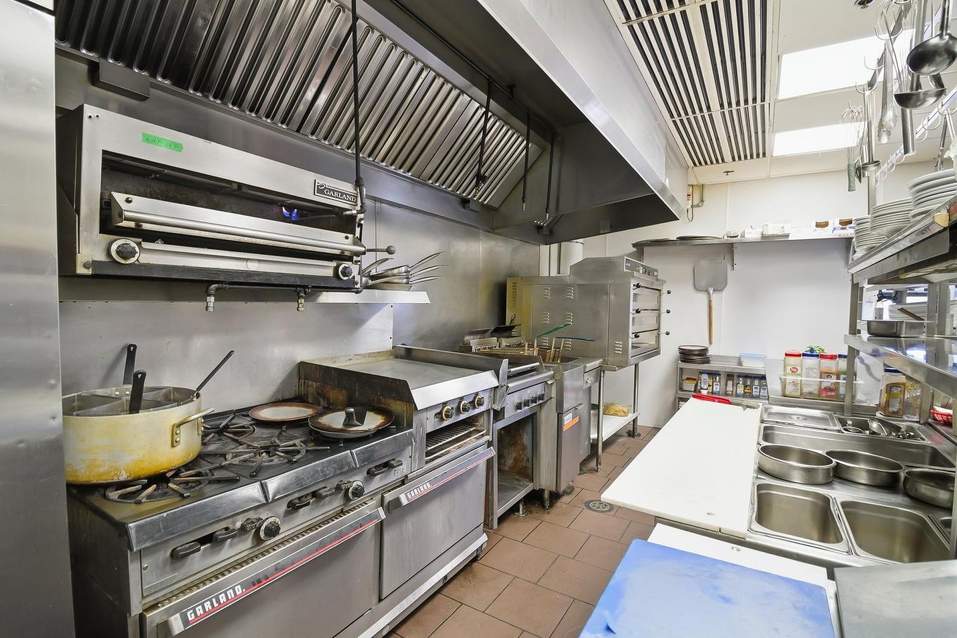 Kitchen - 815 Rue Jacques-Cartier, Gatineau (Gatineau), QC - Indoor Photo Showing Kitchen