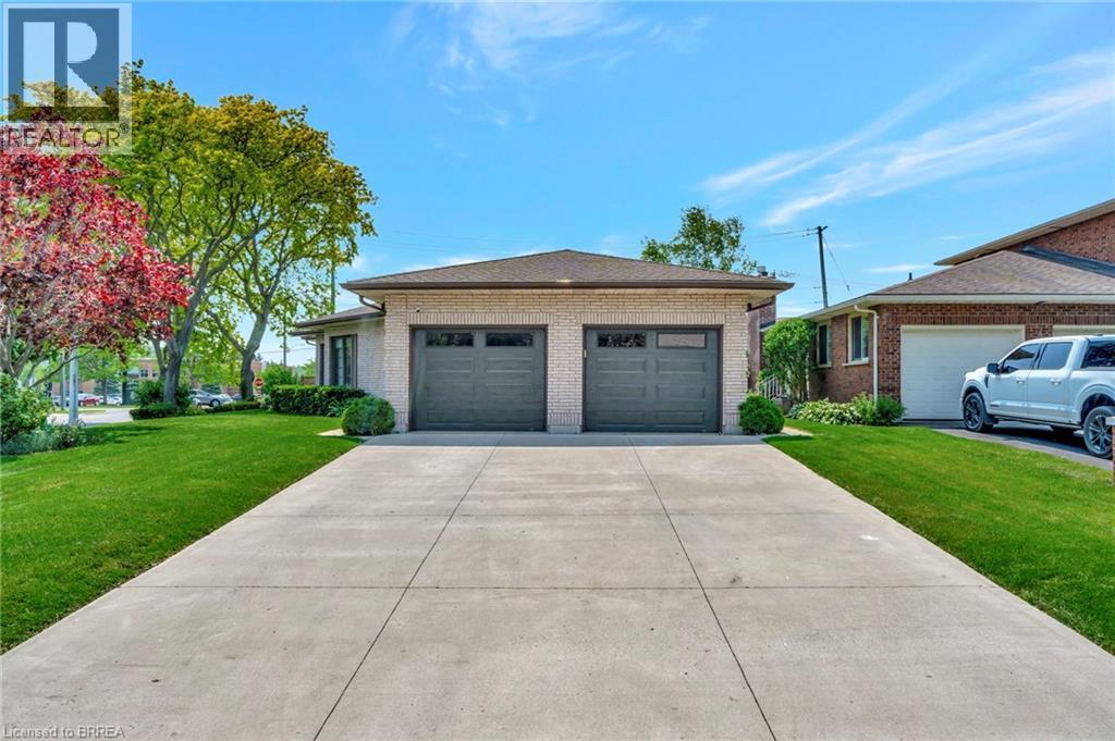 132 Oak Street, Simcoe, ON