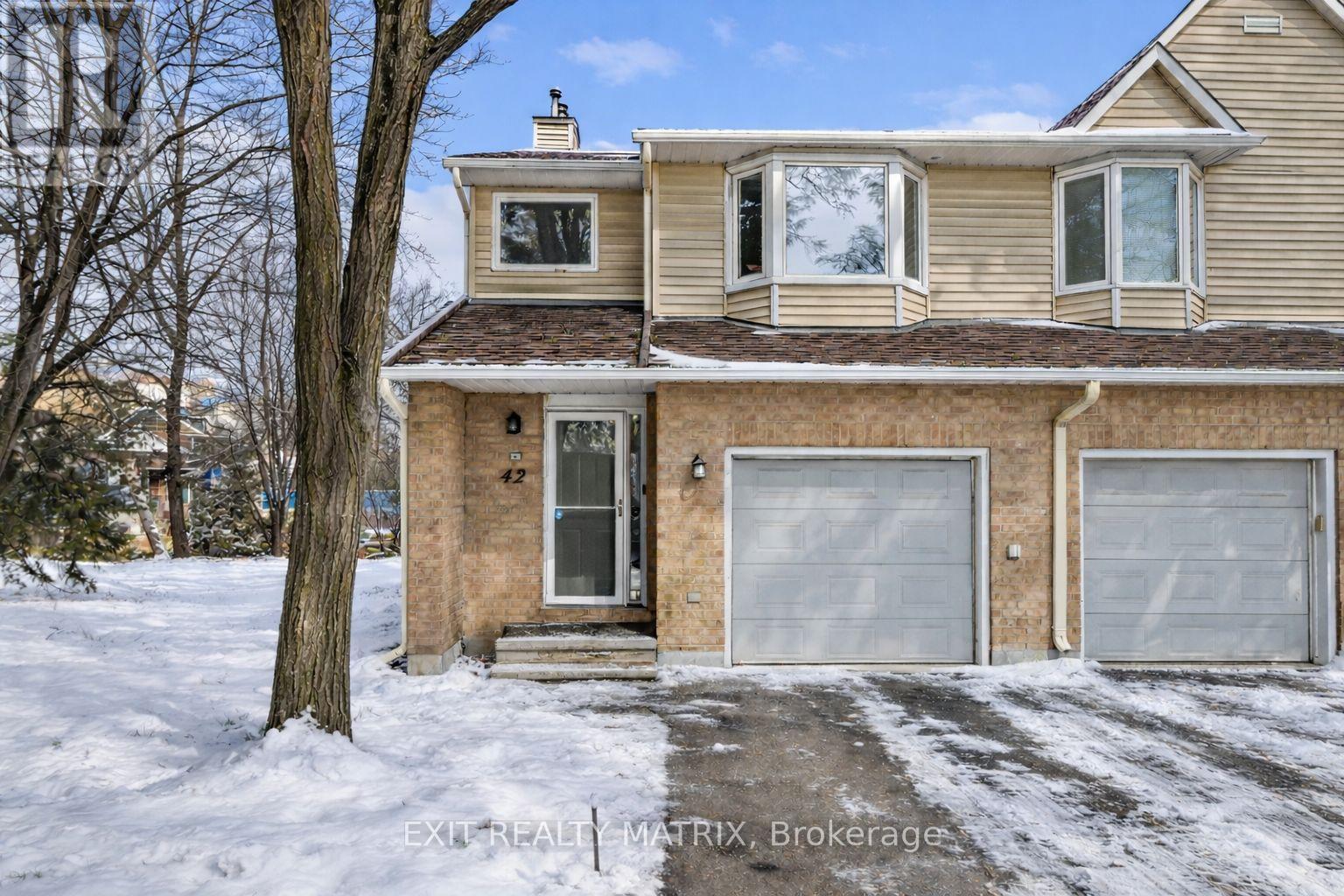 26 - 42 Oakhaven Private, Ottawa, ON - Outdoor With Facade