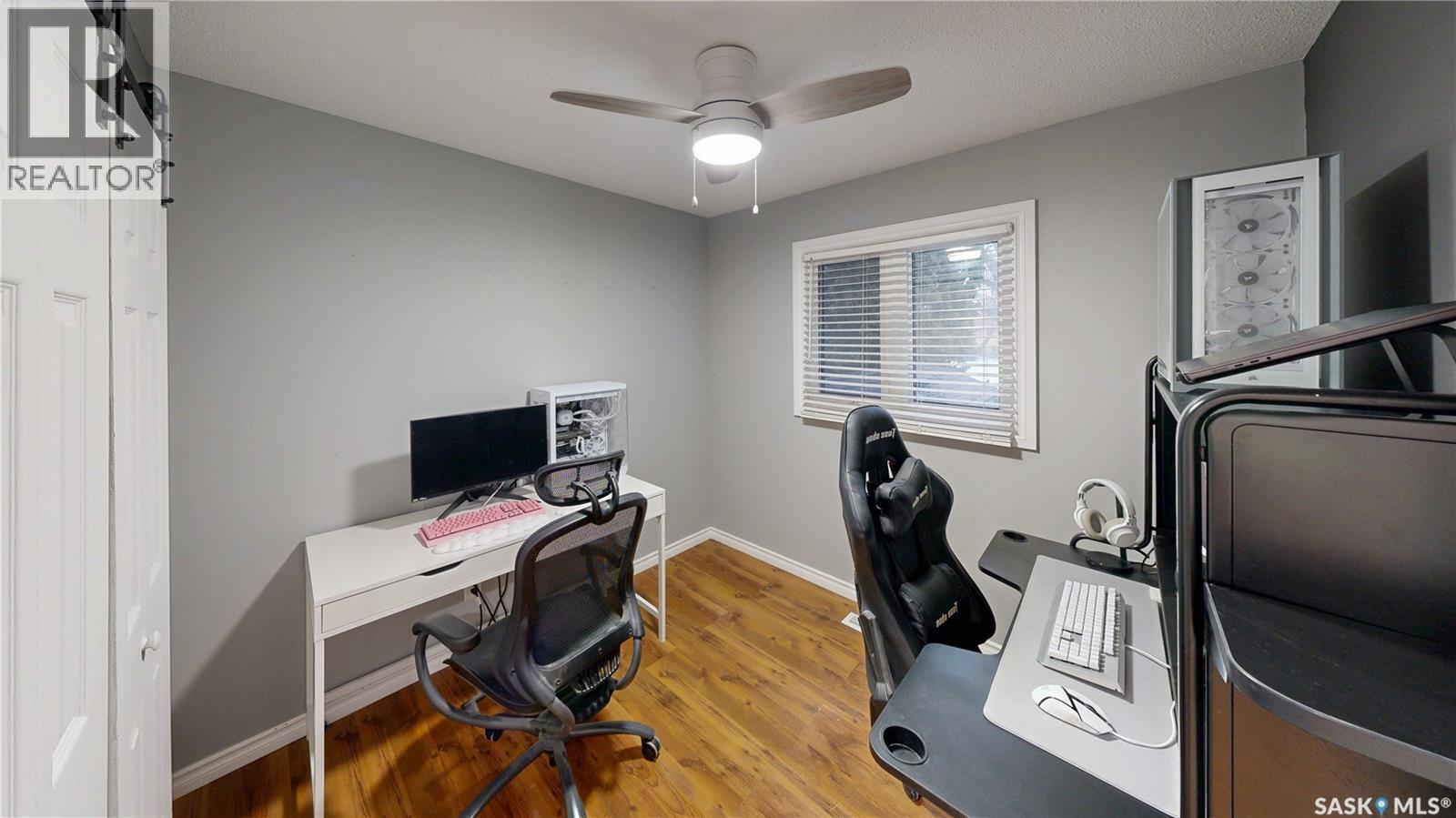 1714 7Th Avenue E, Regina, SK - Indoor Photo Showing Office