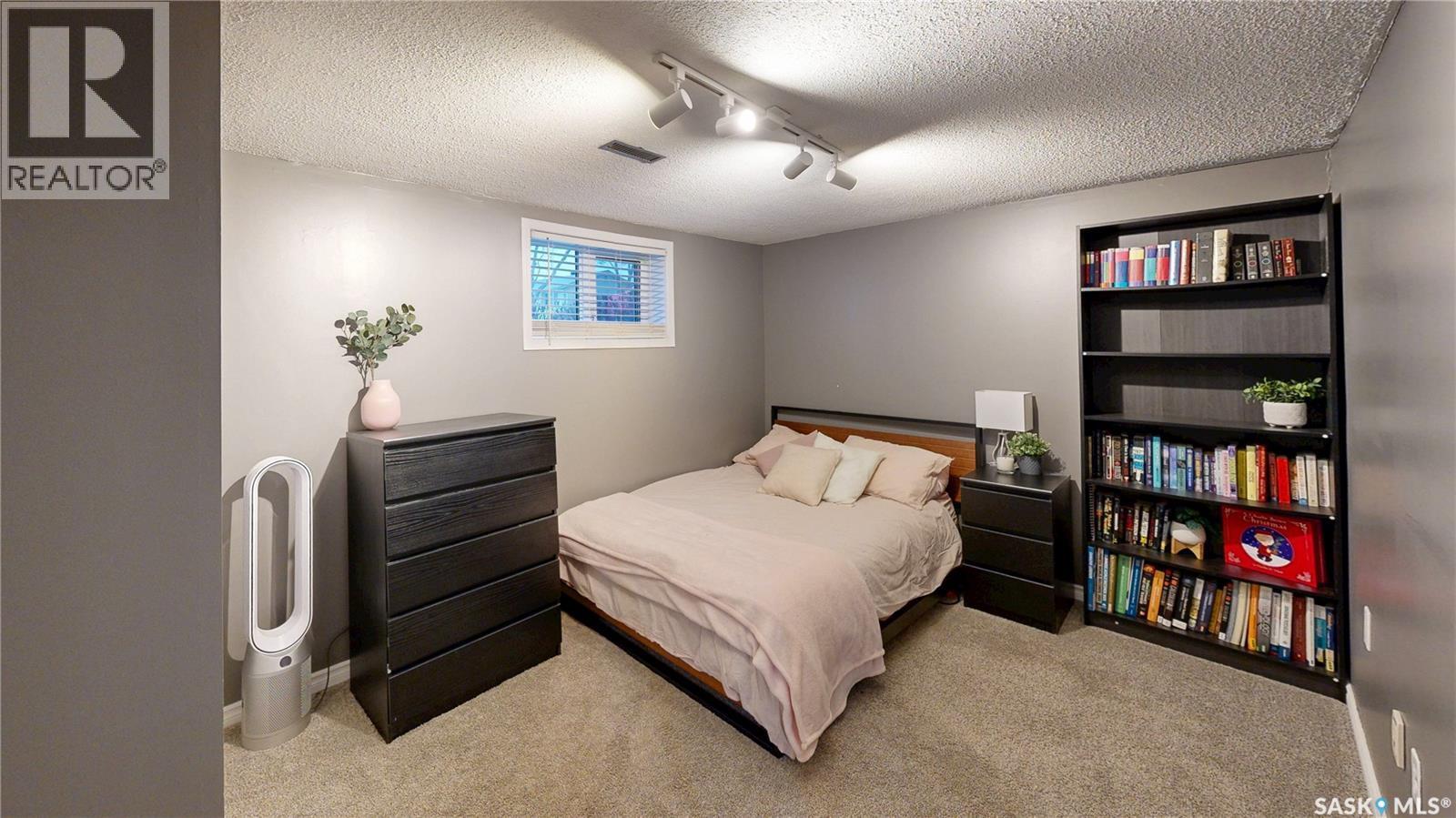 1714 7Th Avenue E, Regina, SK - Indoor Photo Showing Bedroom