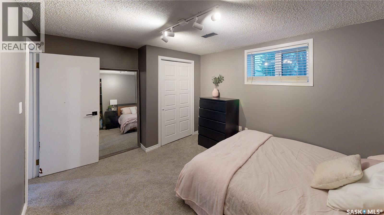 1714 7Th Avenue E, Regina, SK - Indoor Photo Showing Bedroom