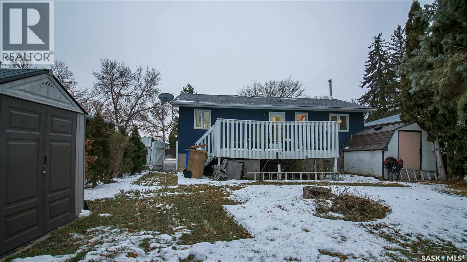 1714 7Th Avenue E, Regina, SK - Outdoor With Deck Patio Veranda