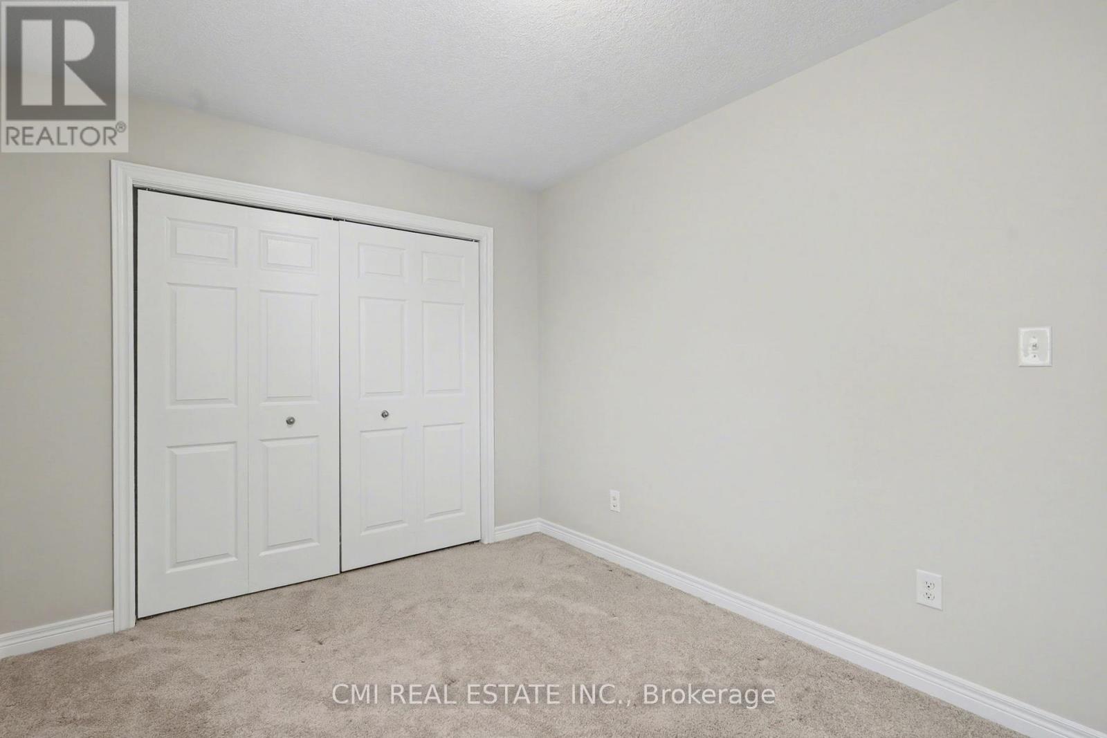 45 Helen Drive, Haldimand, ON - Indoor Photo Showing Other Room