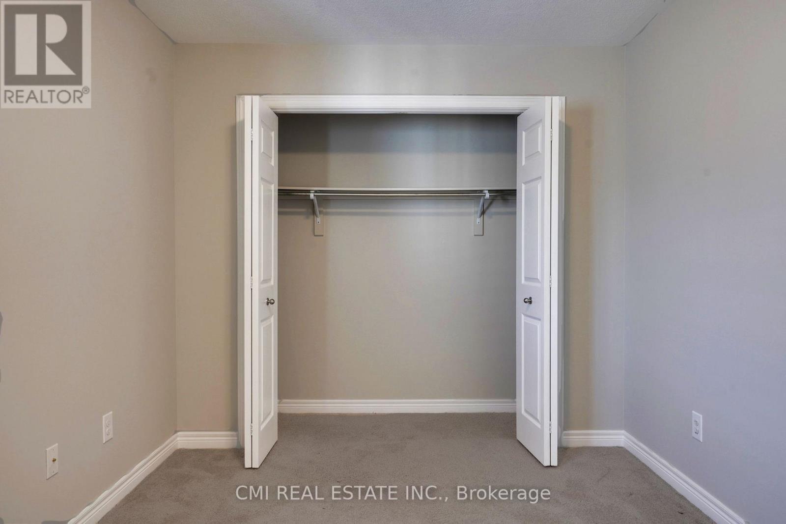 45 Helen Drive, Haldimand, ON - Indoor Photo Showing Other Room