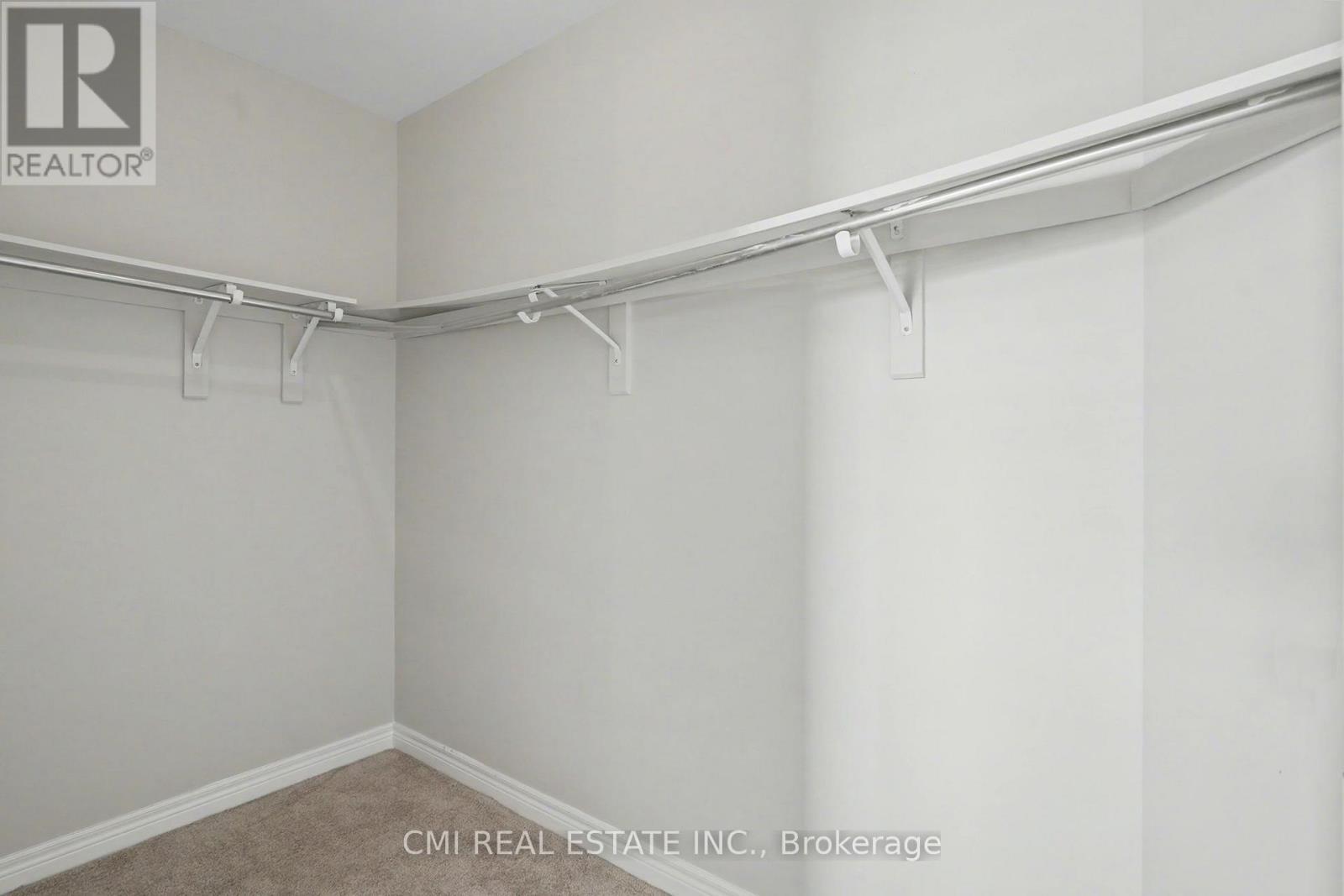 45 Helen Drive, Haldimand, ON - Indoor With Storage