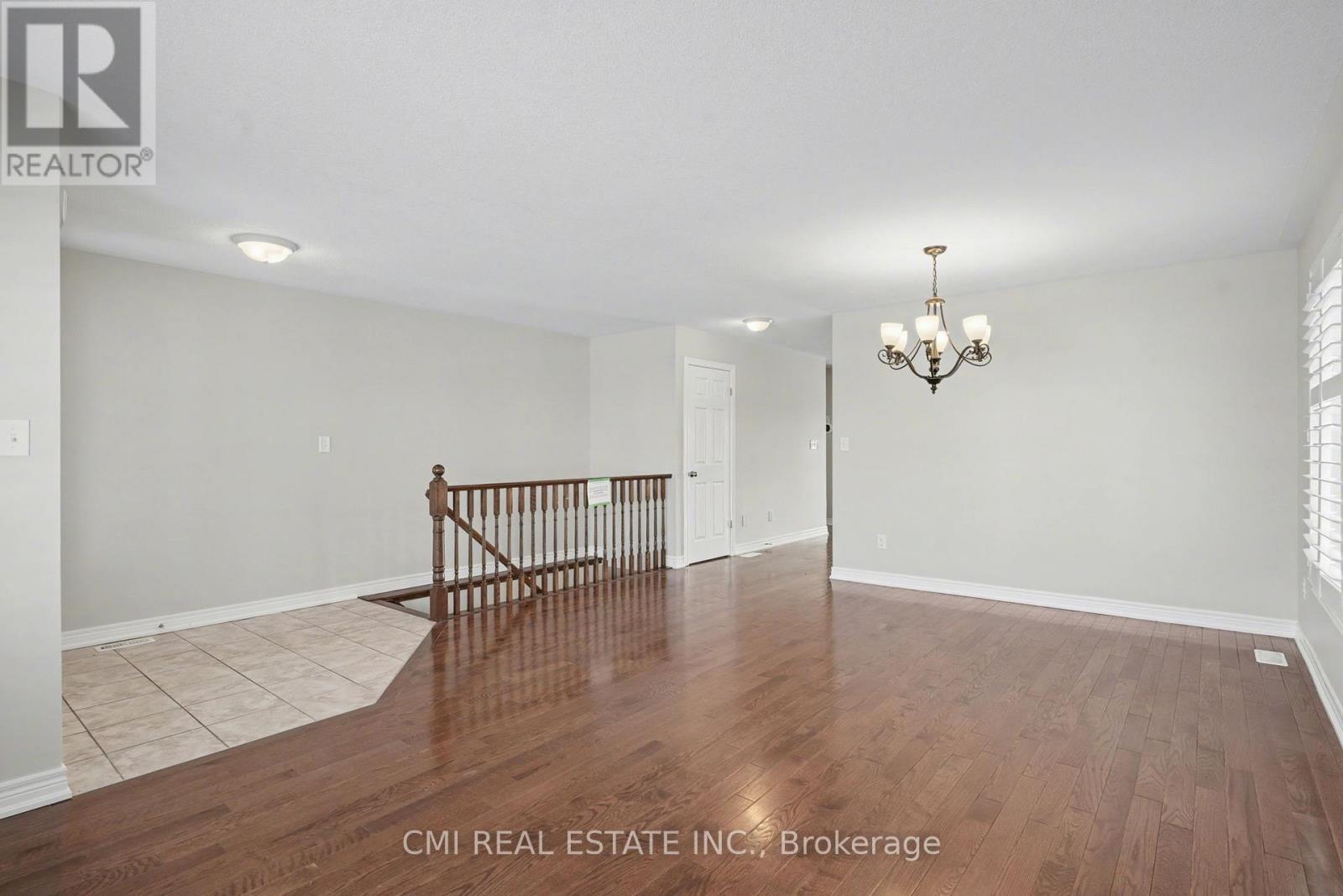 45 Helen Drive, Haldimand, ON - Indoor Photo Showing Other Room