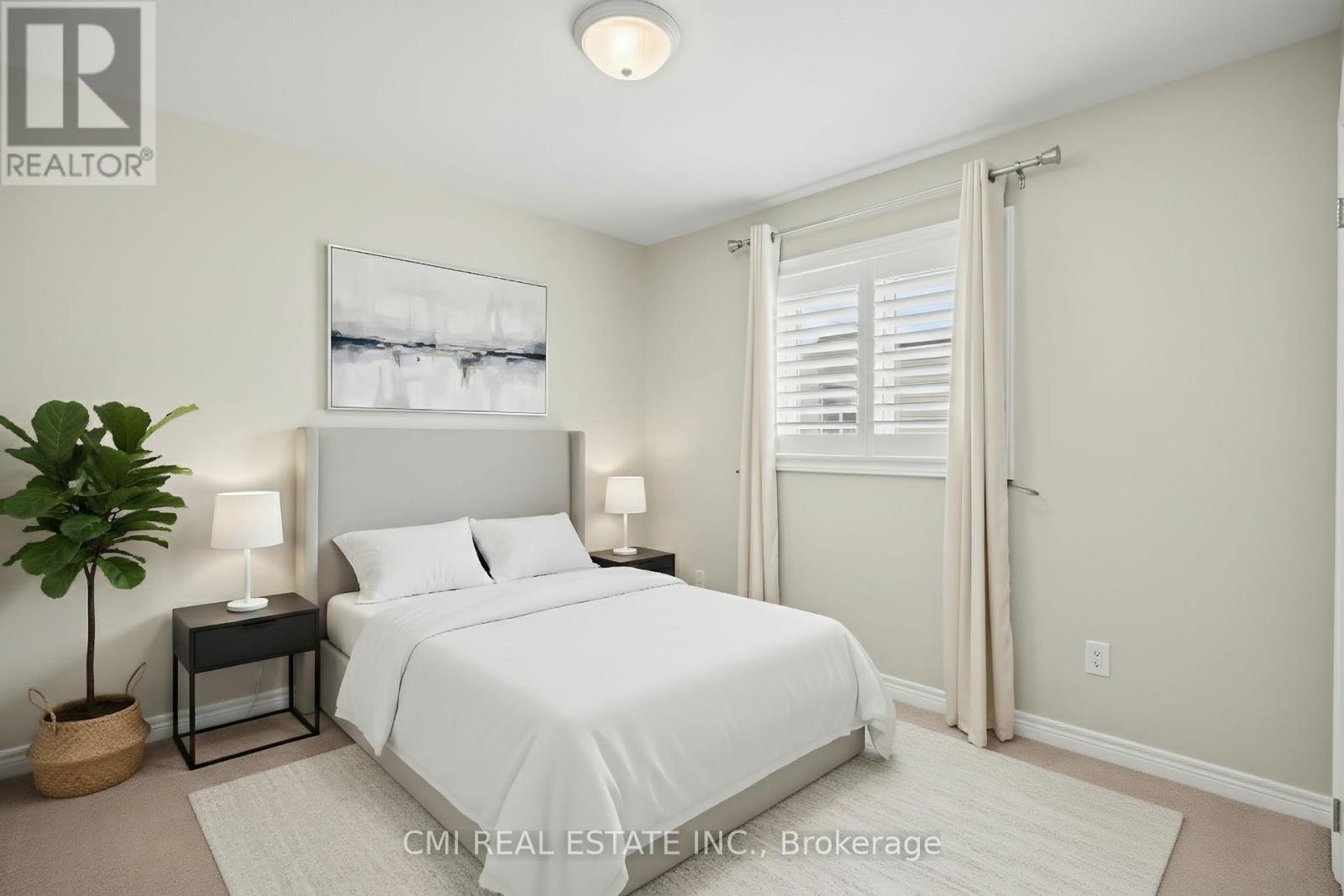 45 Helen Drive, Haldimand, ON - Indoor Photo Showing Bedroom