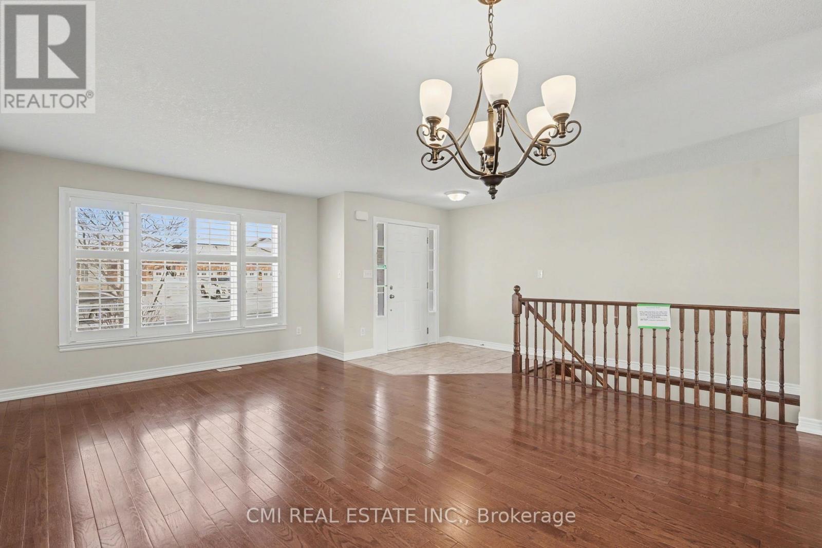 45 Helen Drive, Haldimand, ON - Indoor Photo Showing Other Room