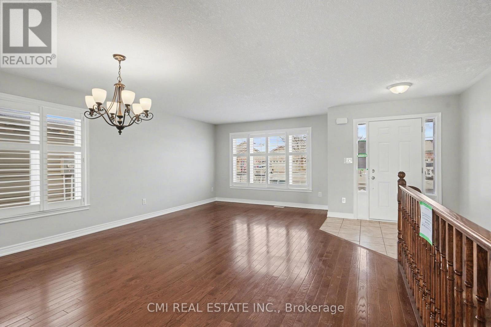 45 Helen Drive, Haldimand, ON - Indoor Photo Showing Other Room