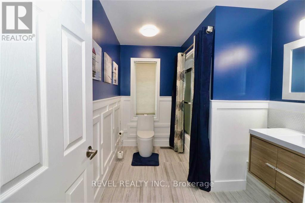 Full Bath - 412 Olde Village Lane, Shelburne, ON - Indoor