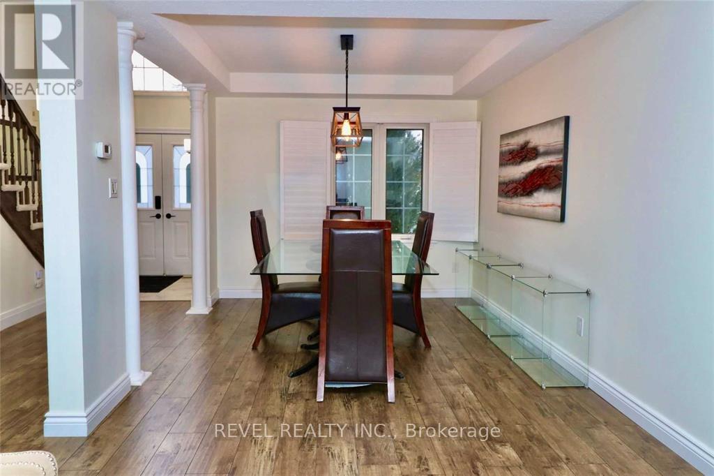 Formal Dining - 412 Olde Village Lane, Shelburne, ON - Indoor Photo Showing Dining Room