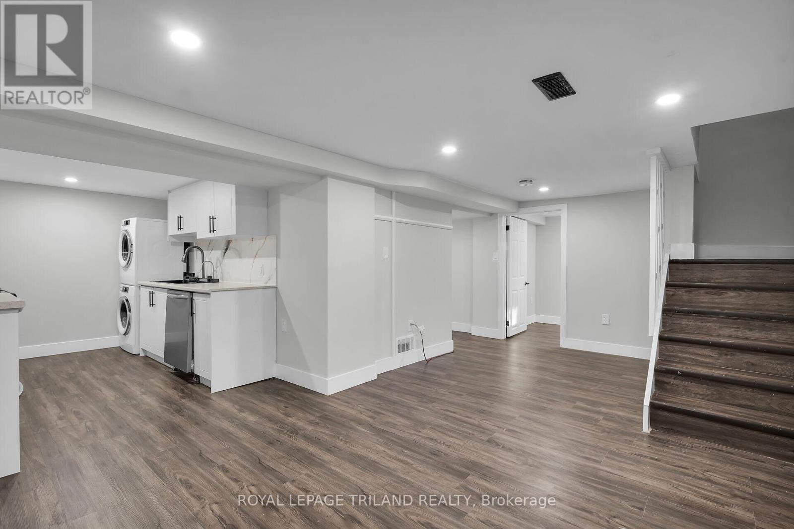 3 - 22 Mitchell Street, St. Thomas, ON - Indoor