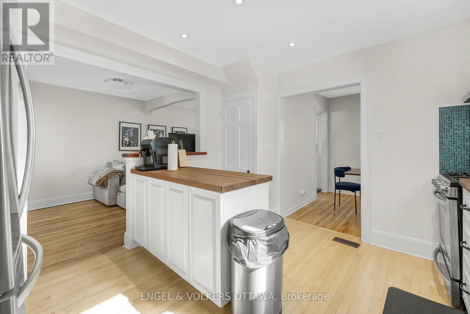 46 Holland Avenue, Ottawa, ON - Indoor