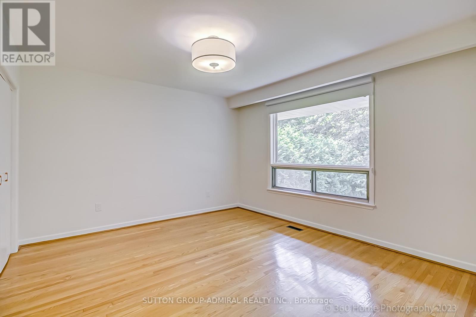 47 Waterloo Avenue, Toronto, ON - Indoor Photo Showing Other Room