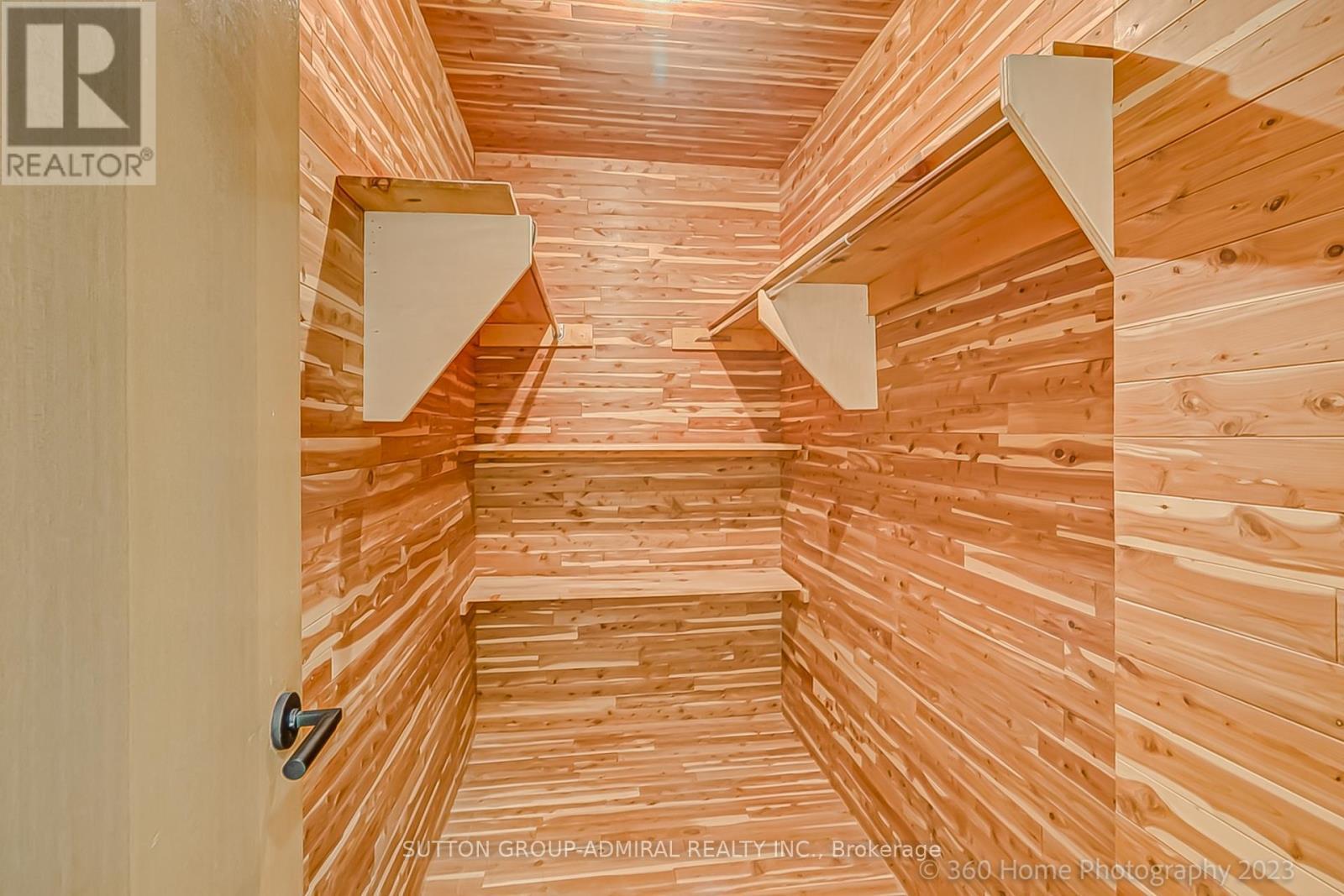 47 Waterloo Avenue, Toronto, ON - Indoor Photo Showing Other Room