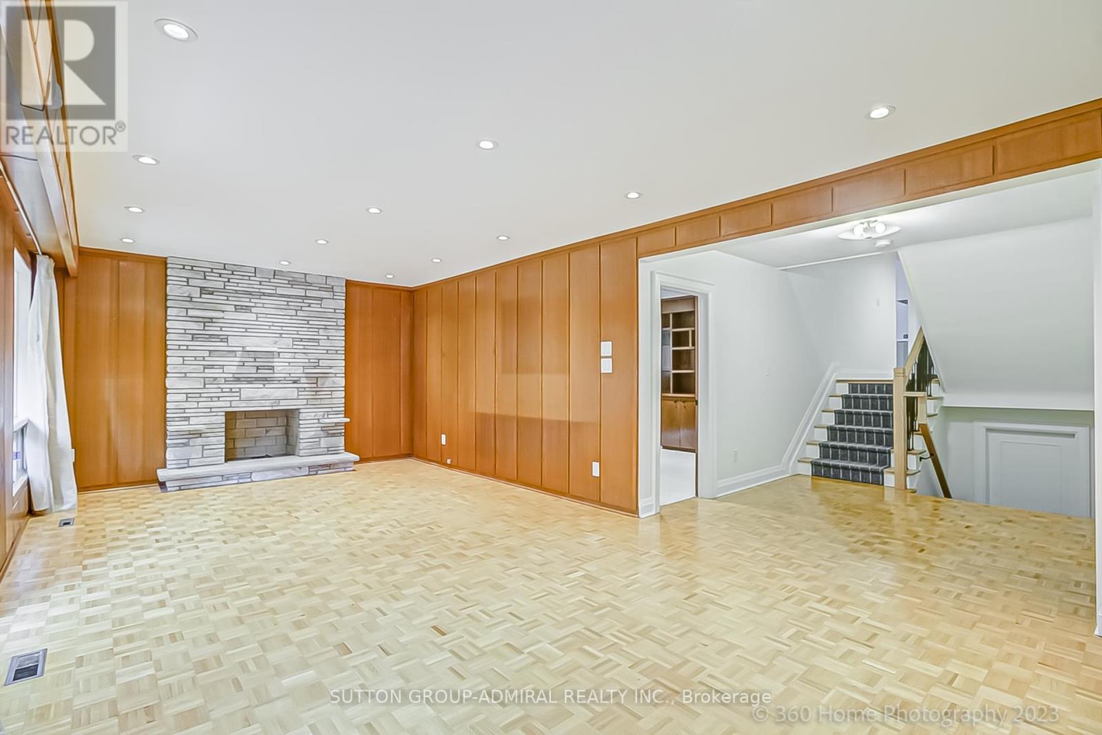 47 Waterloo Avenue, Toronto, ON - Indoor With Fireplace