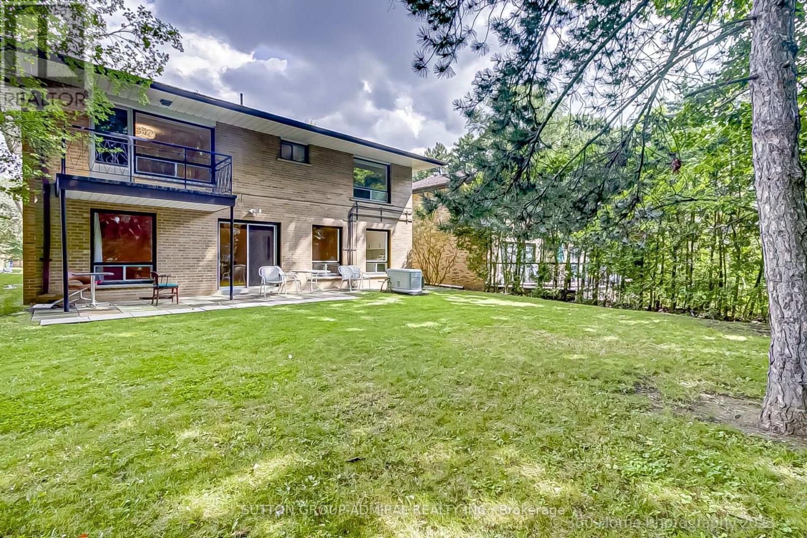 47 Waterloo Avenue, Toronto, ON - Outdoor