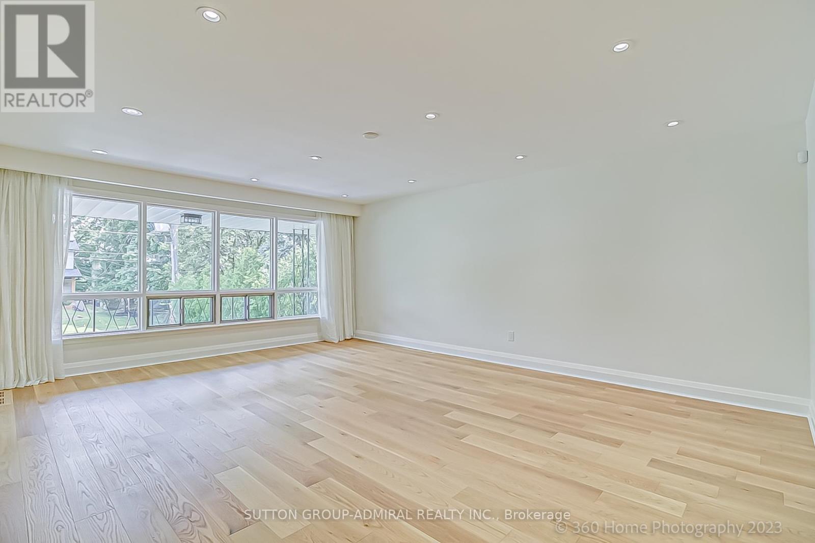 47 Waterloo Avenue, Toronto, ON - Indoor Photo Showing Other Room