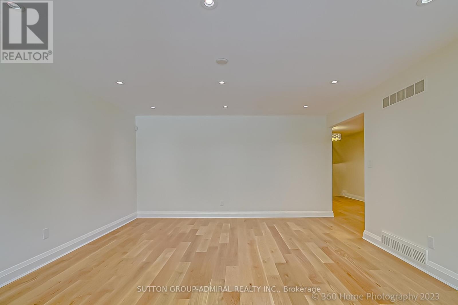 47 Waterloo Avenue, Toronto, ON - Indoor Photo Showing Other Room