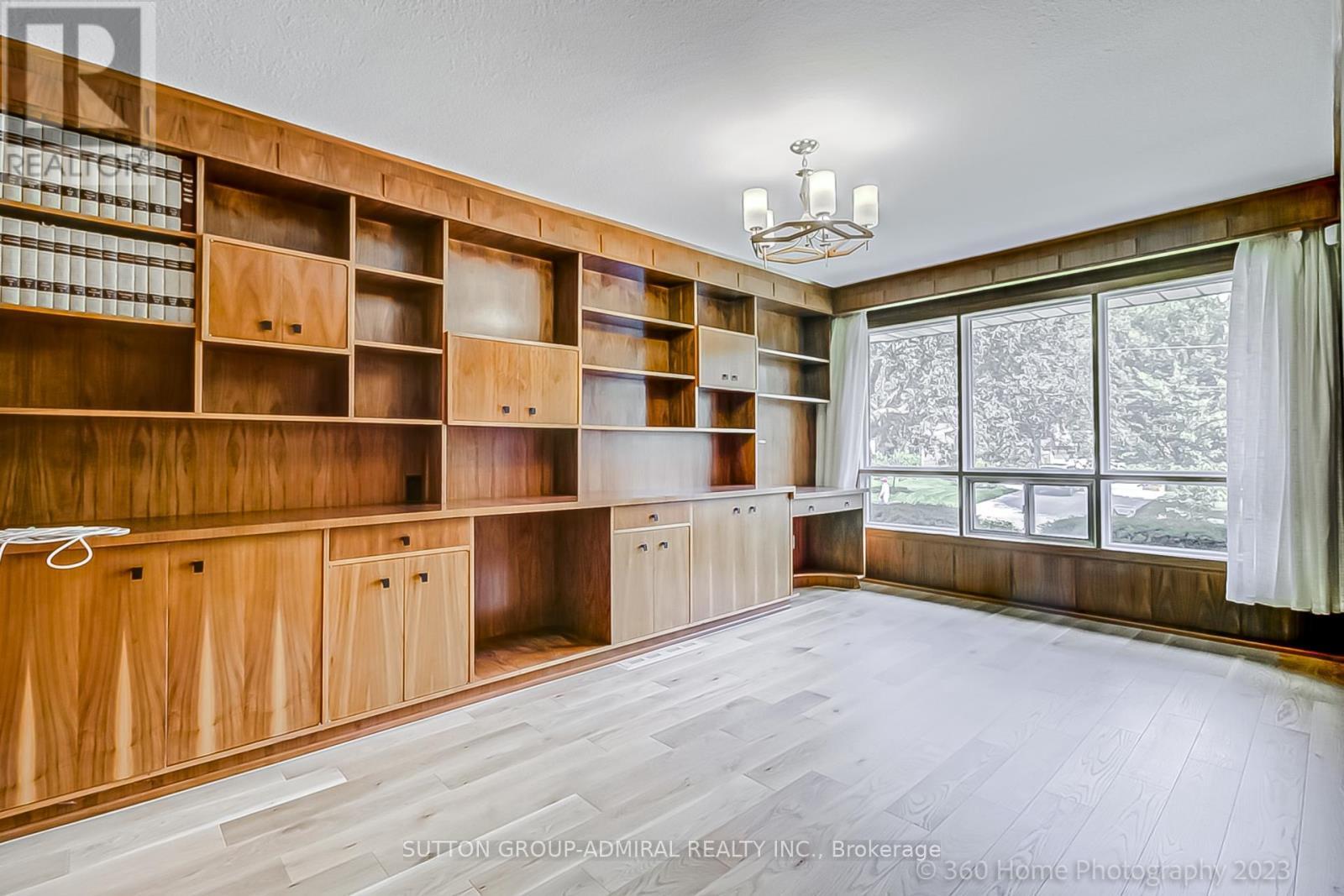 47 Waterloo Avenue, Toronto, ON - Indoor Photo Showing Office