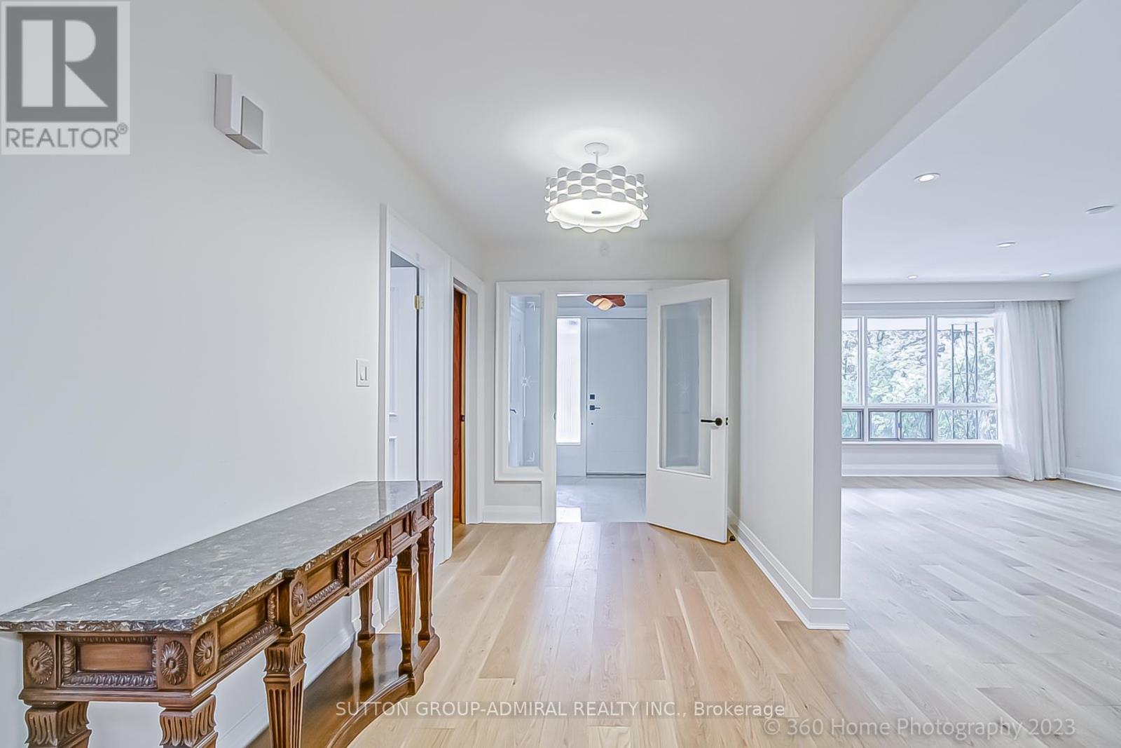 47 Waterloo Avenue, Toronto, ON - Indoor Photo Showing Other Room