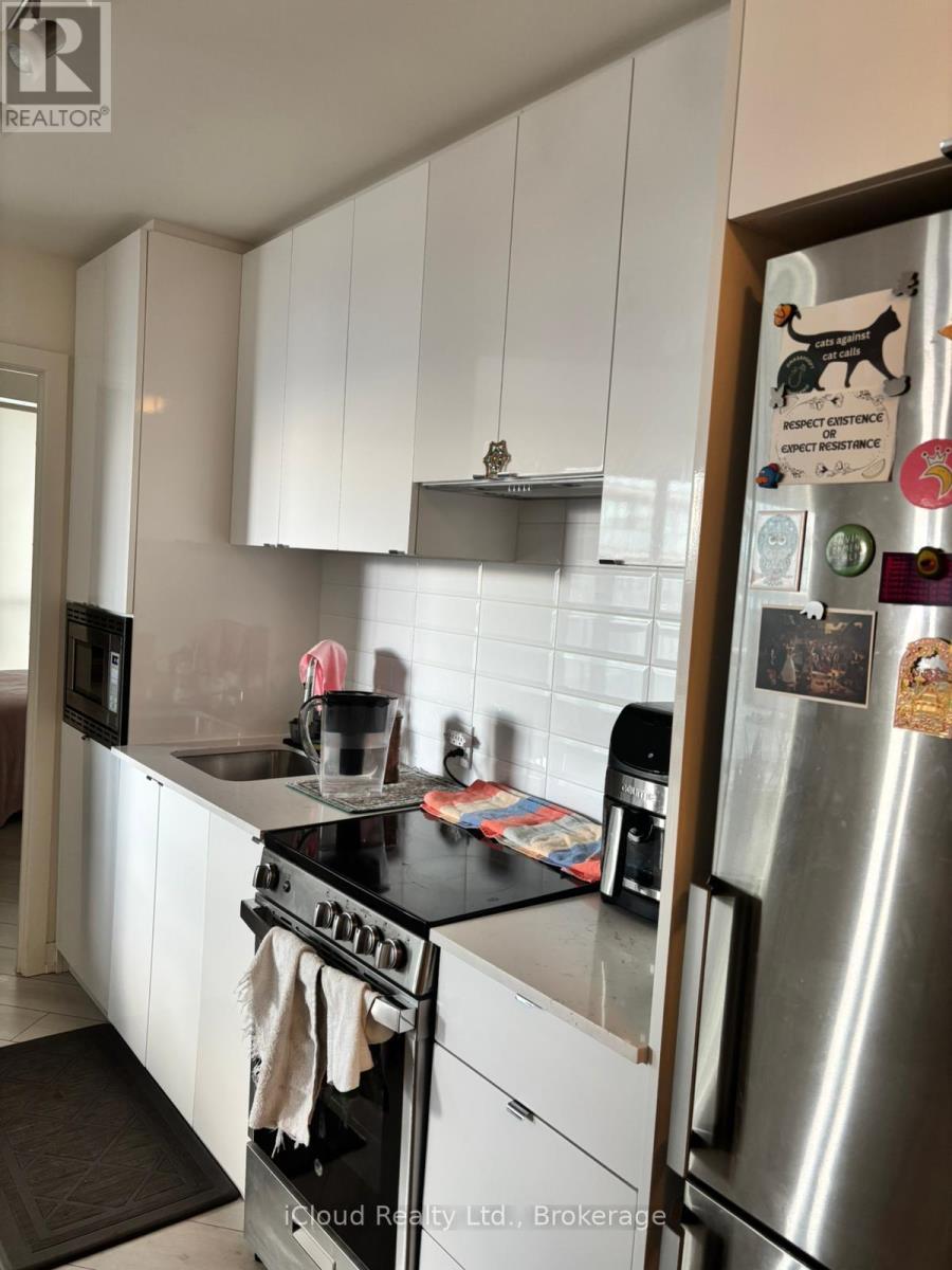 607 - 49 East Liberty Street, Toronto, ON - Indoor Photo Showing Kitchen