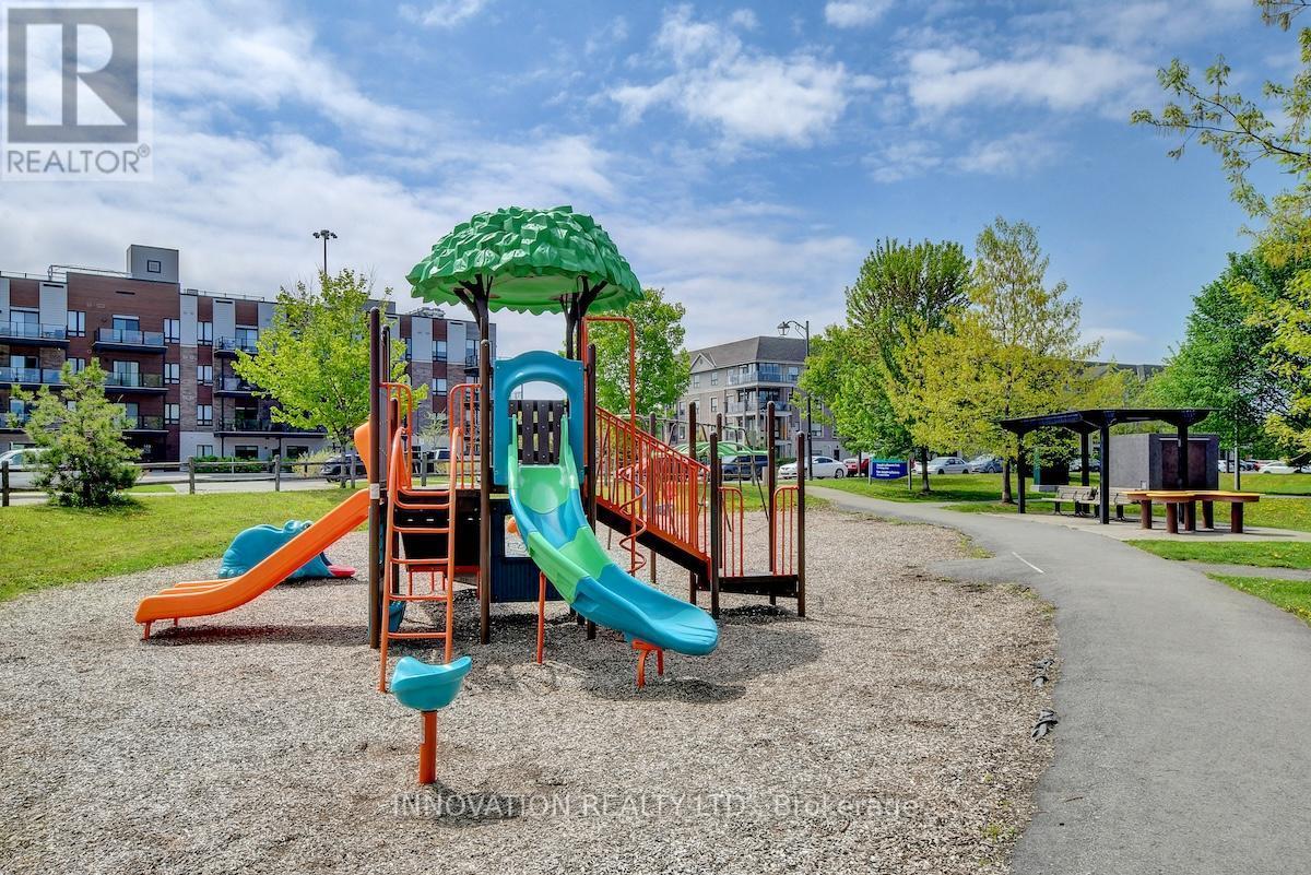 116 - 120 Prestige Circle, Ottawa, ON - Outdoor