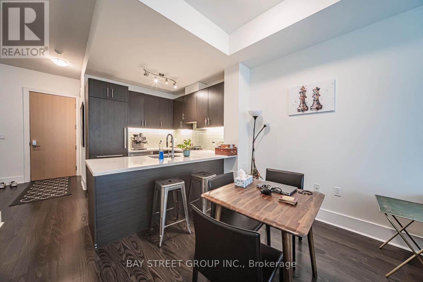 319 - 29 Queens Quay E, Toronto, ON - Indoor