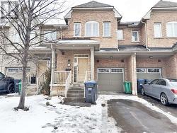 64 HONEYVIEW TRAIL Brampton, ON L6P 4A4