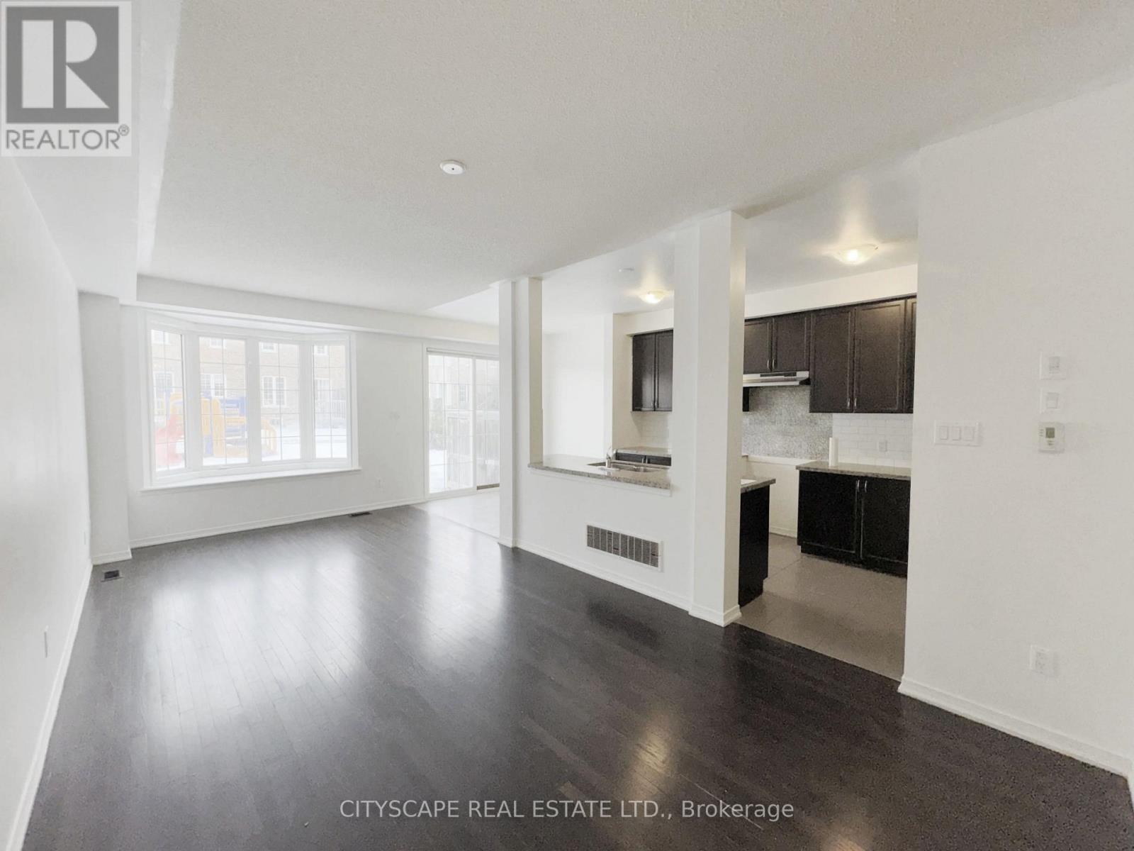 Family Room - 64 Honeyview Trail, Brampton, ON - Indoor