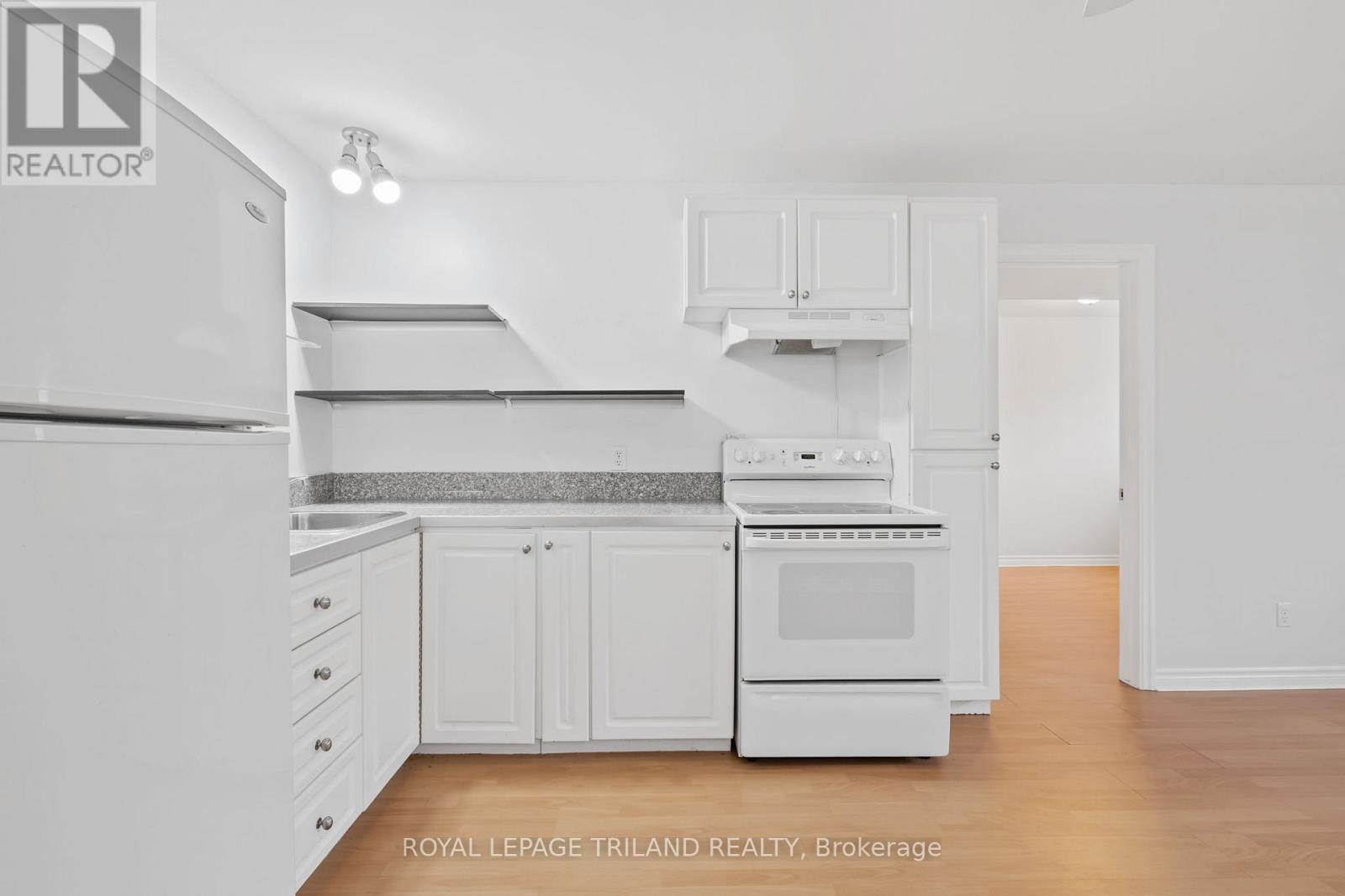 1024 Blythwood Road, London North (North M), ON - Indoor Photo Showing Kitchen