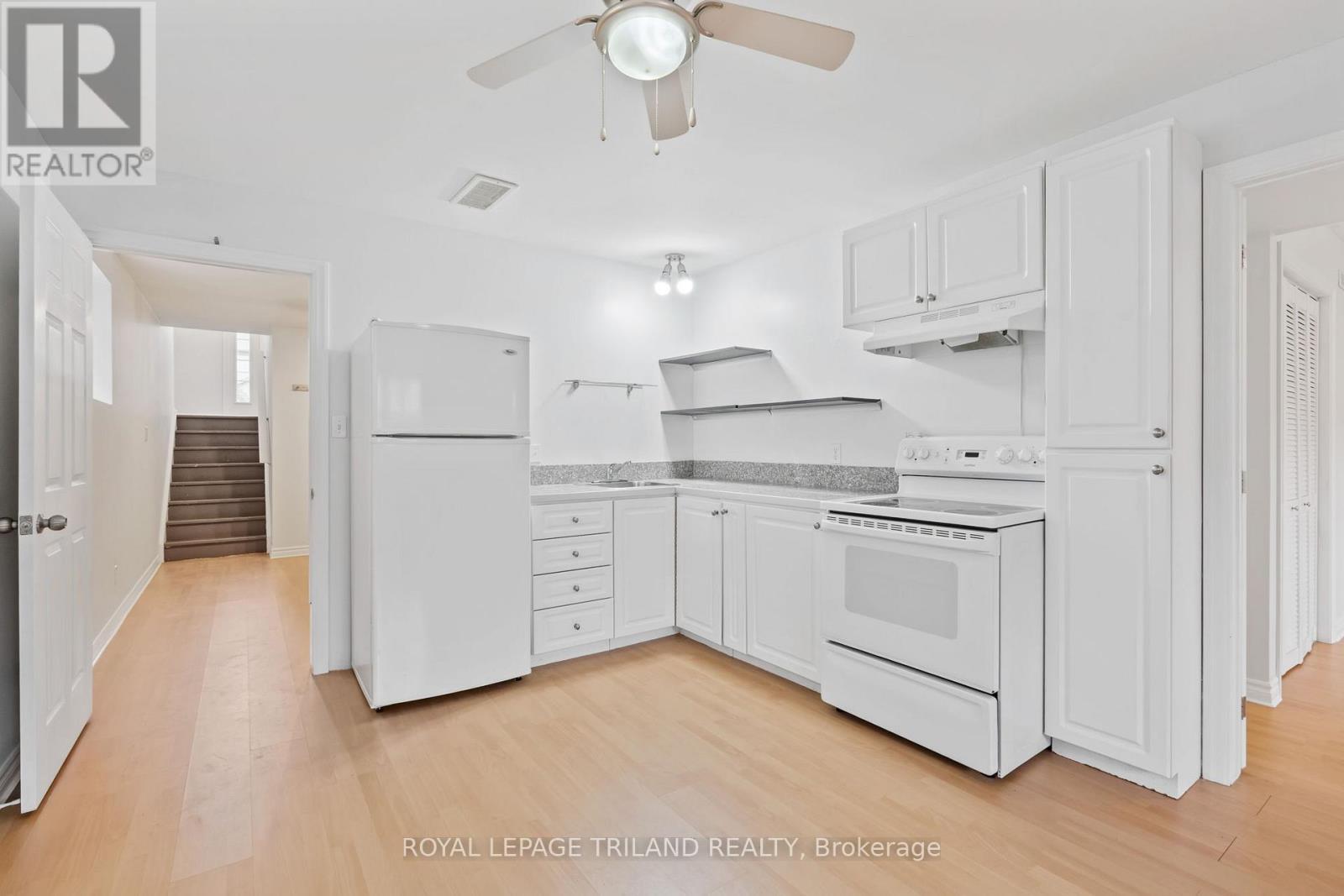 1024 Blythwood Road, London North (North M), ON - Indoor Photo Showing Kitchen