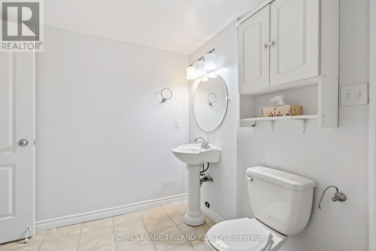 1024 Blythwood Road, London North (North M), ON - Indoor Photo Showing Bathroom