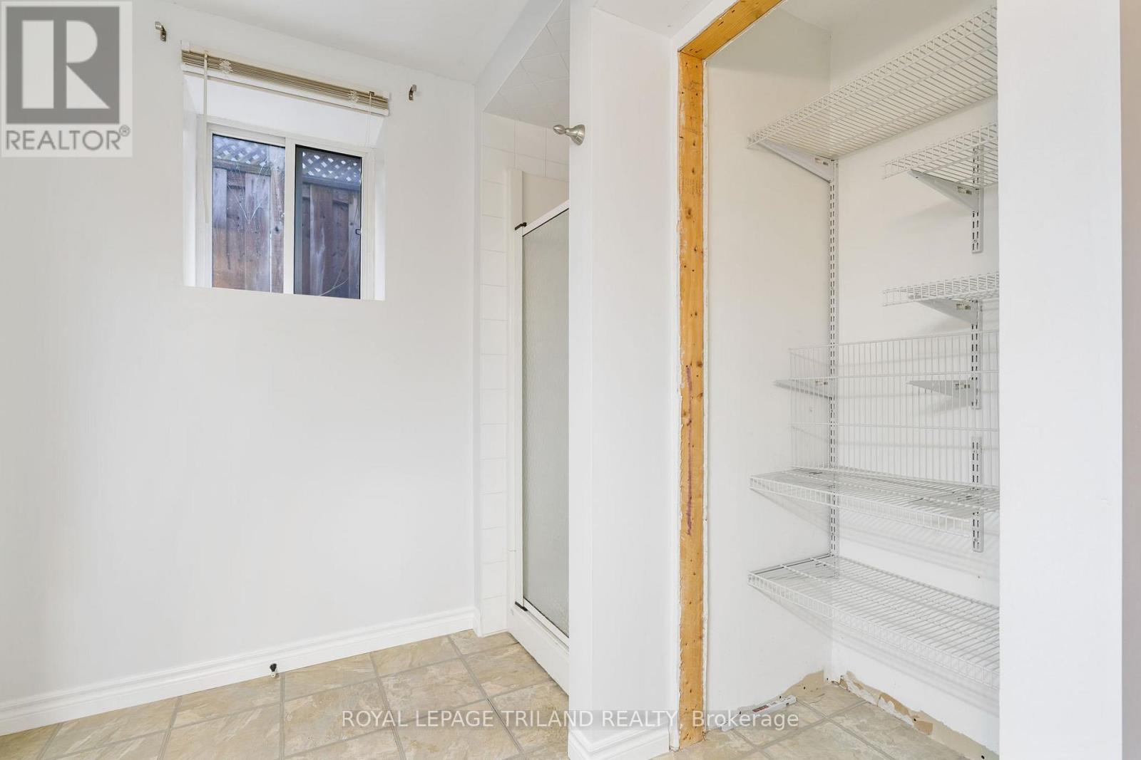 1024 Blythwood Road, London North (North M), ON - Indoor