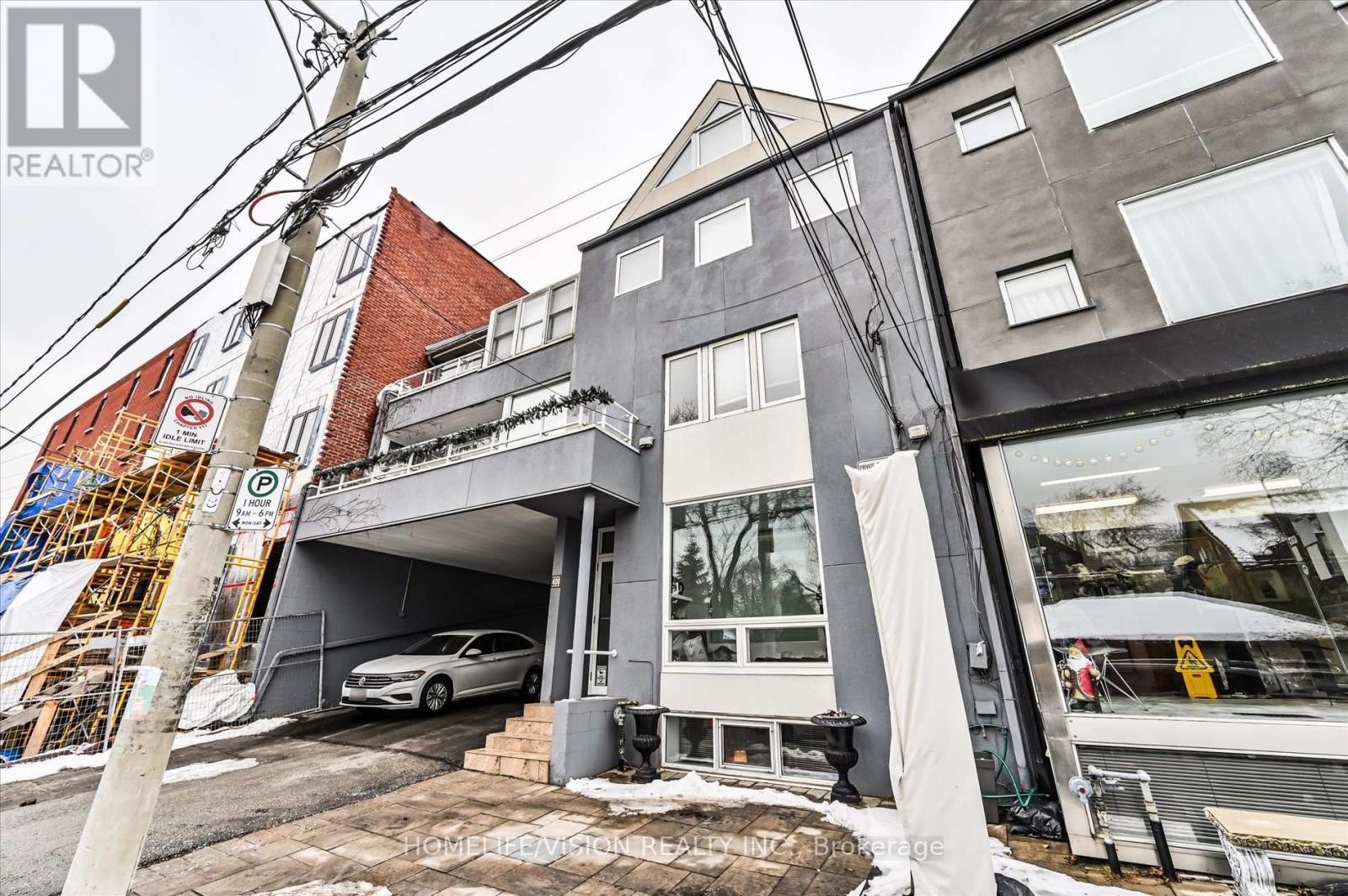 Facade - 400 Summerhill Avenue, Toronto, ON