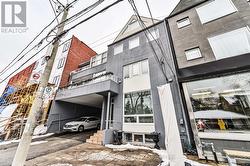 400 SUMMERHILL AVENUE Toronto, ON M4W 2E4