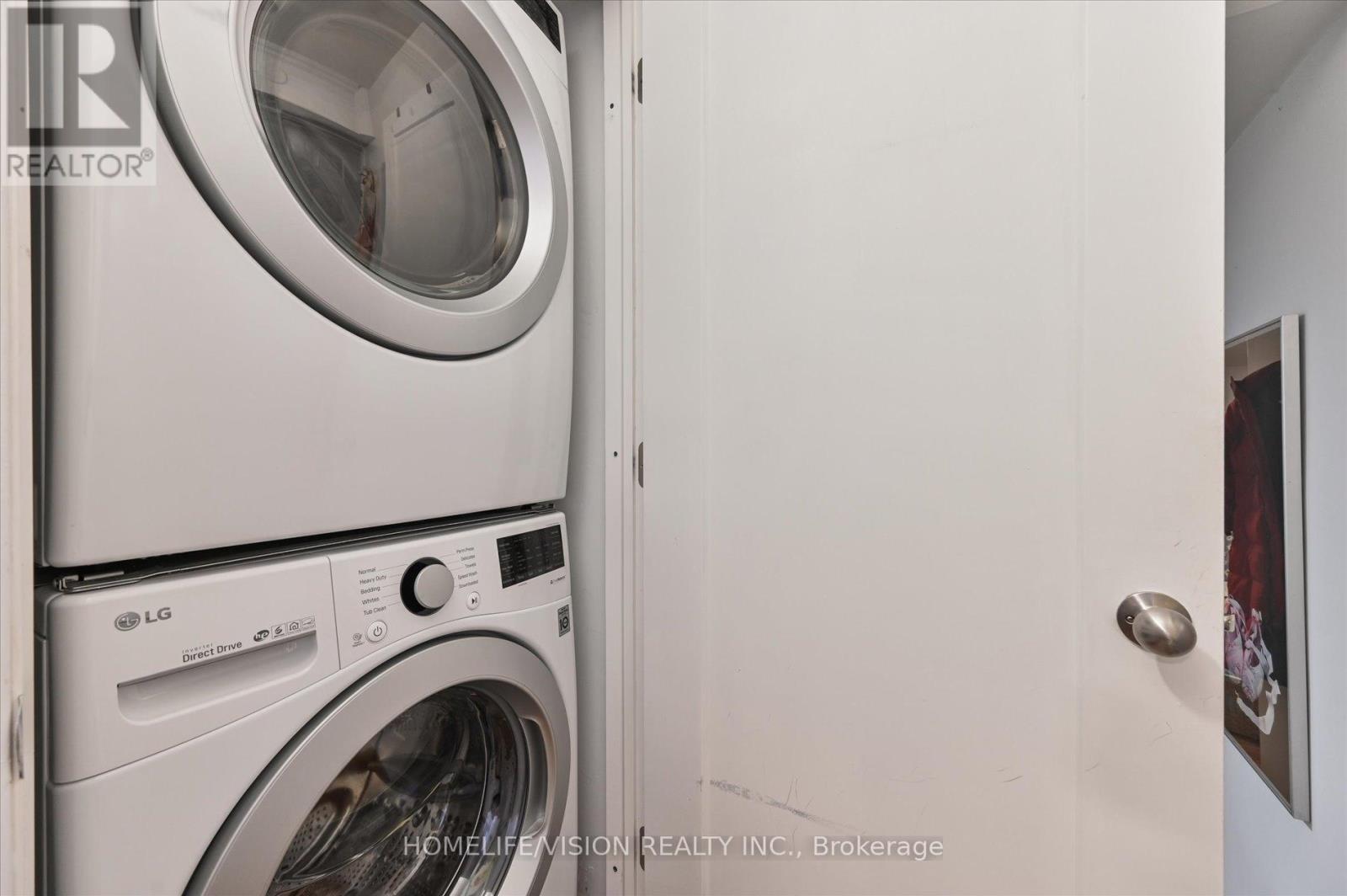 In-suite Washer/Dryer - 400 Summerhill Avenue, Toronto, ON