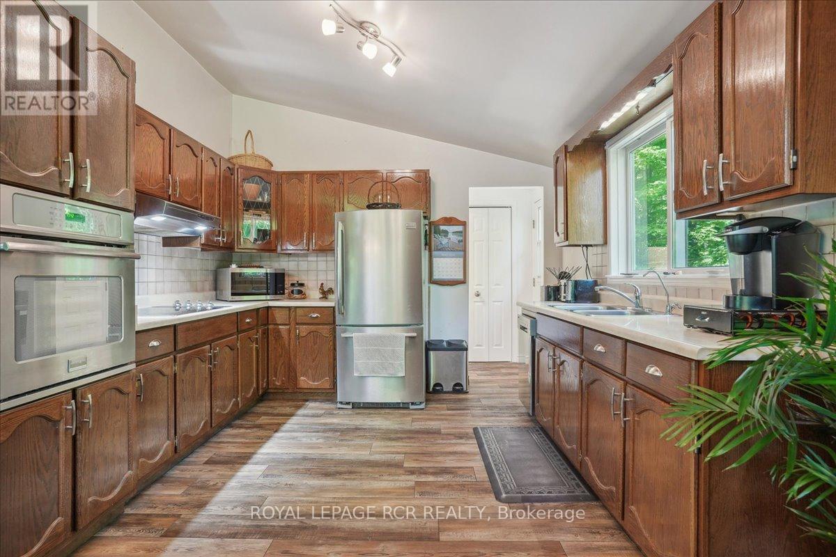 859 Sixth Street N, South Bruce Peninsula, ON