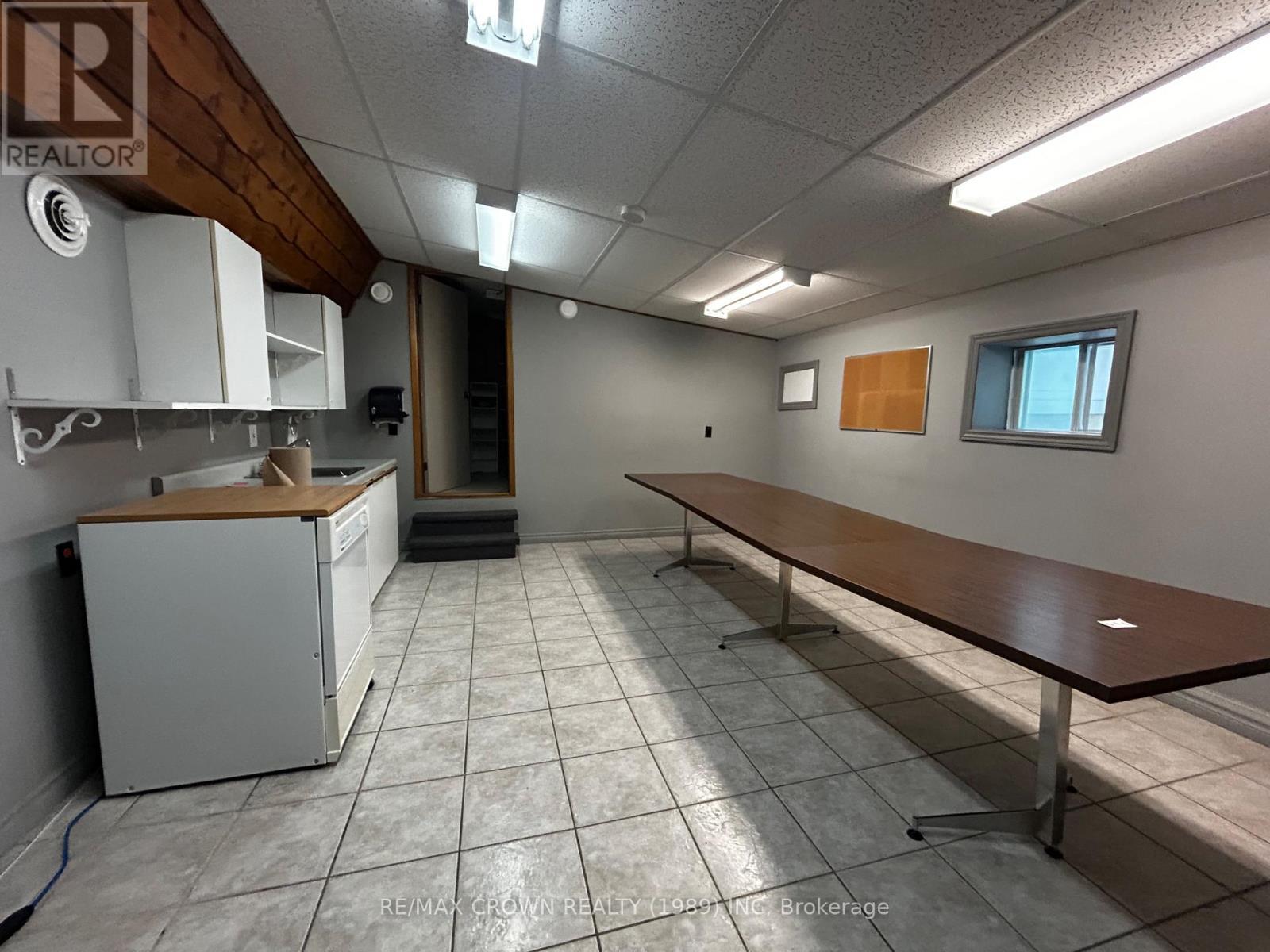 Kitchen area of Suite 1 - 29 Byng Avenue, Kapuskasing, ON