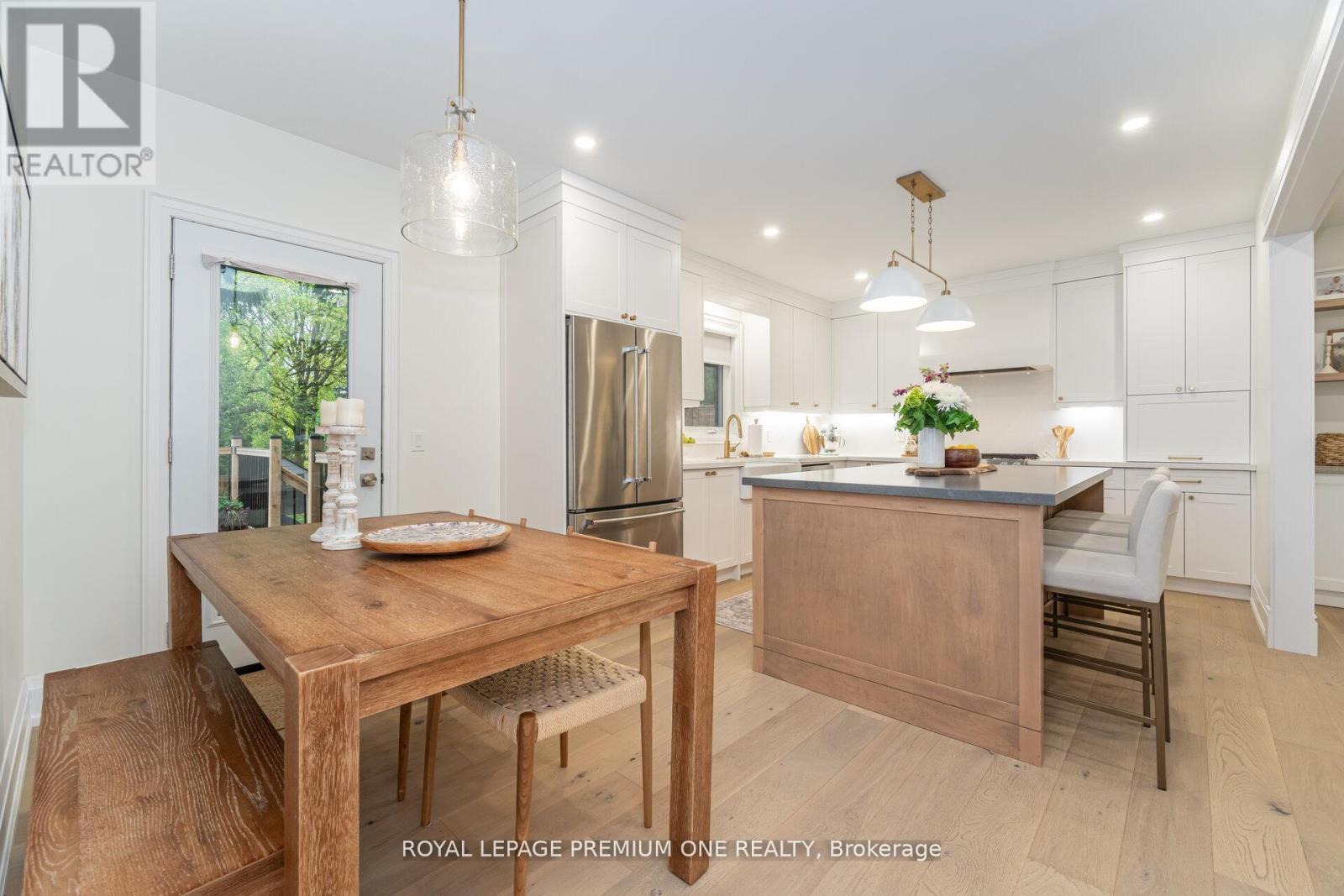 301 Court Street, Newmarket, ON - Indoor